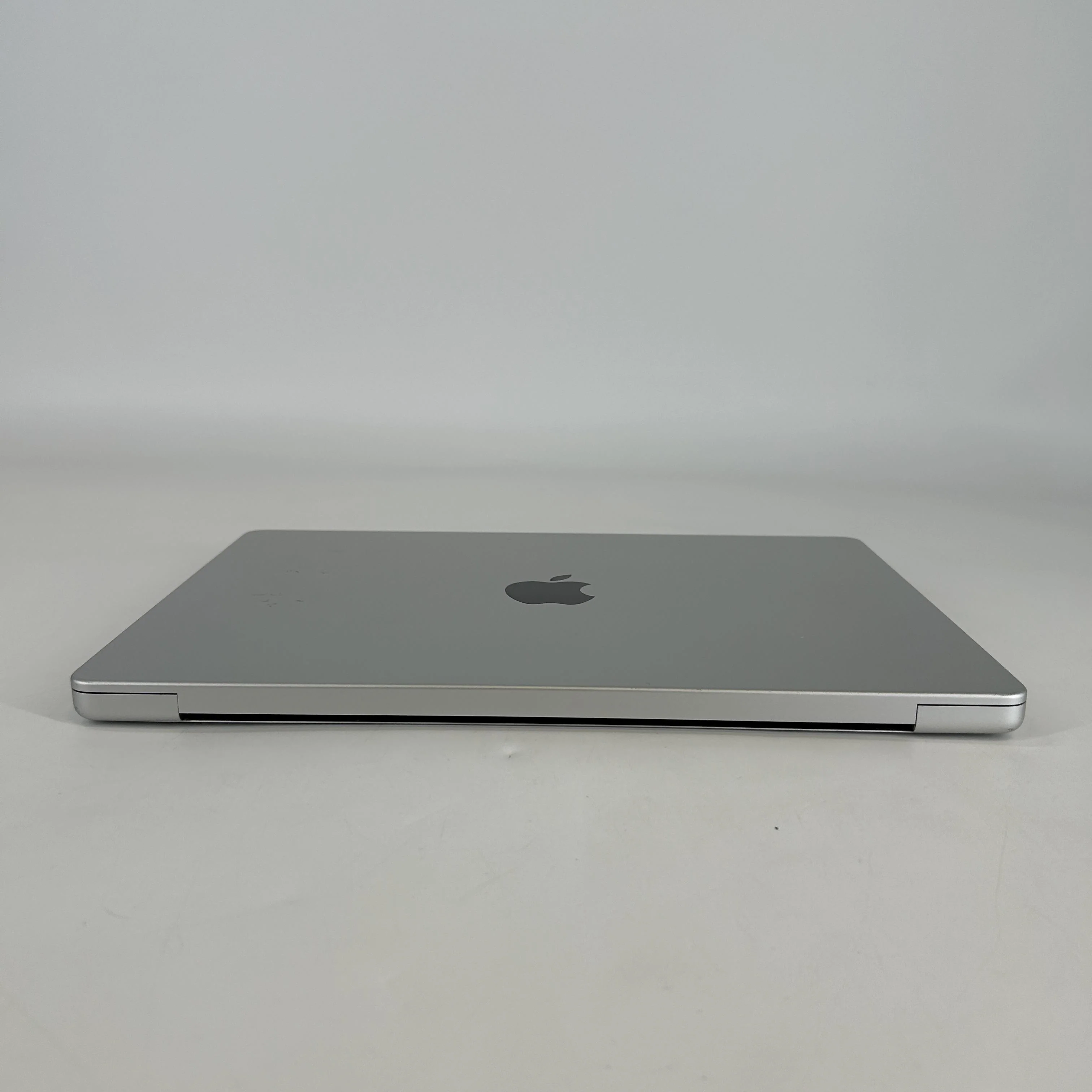 MacBook Pro 14 2021 Silver 3.2 GHz M1 Pro 10-Core CPU 16GB Unified Memory 1TB Solid State Drive 16-Core GPU - Image 9
