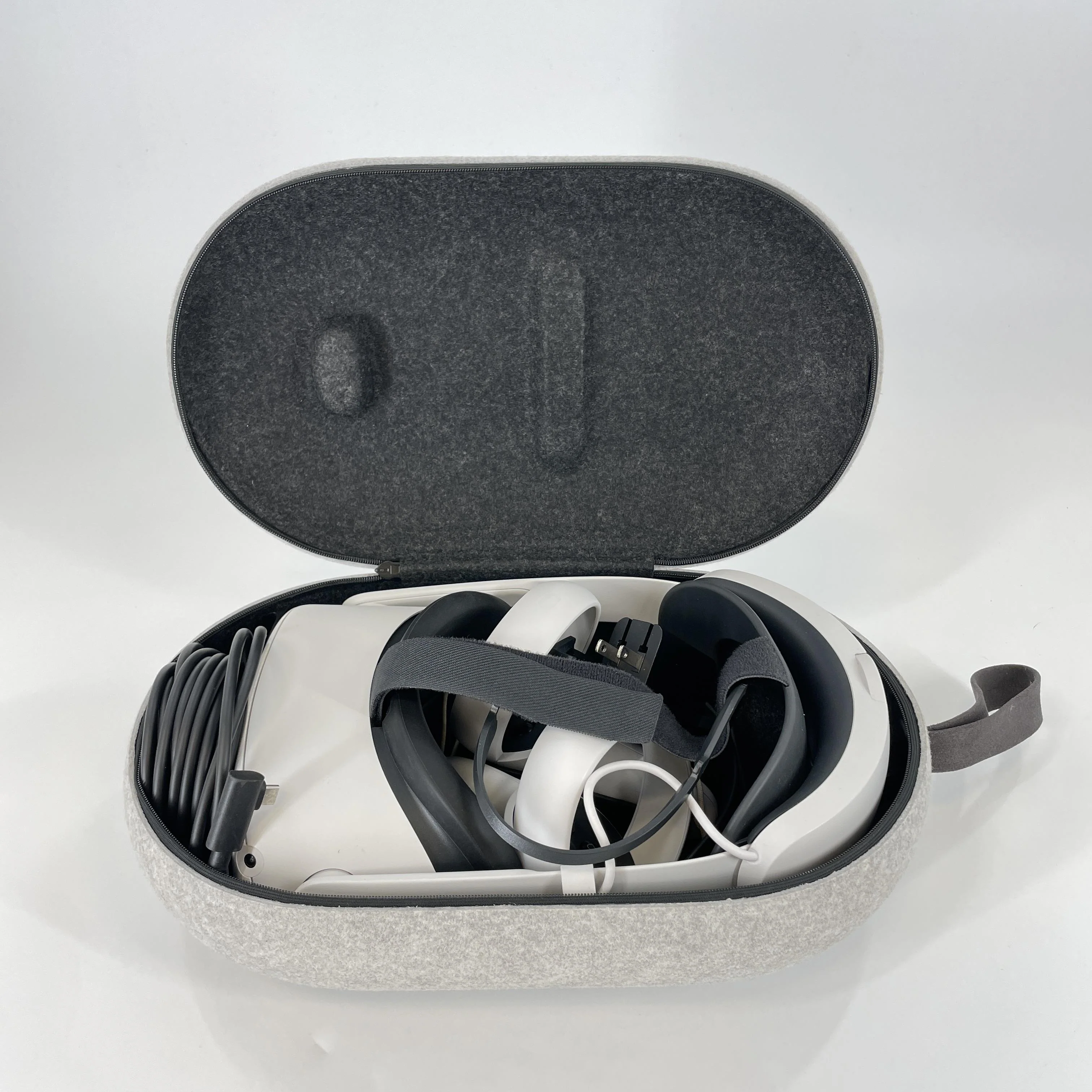 Meta Quest 2 Grey 128GB - Image 2