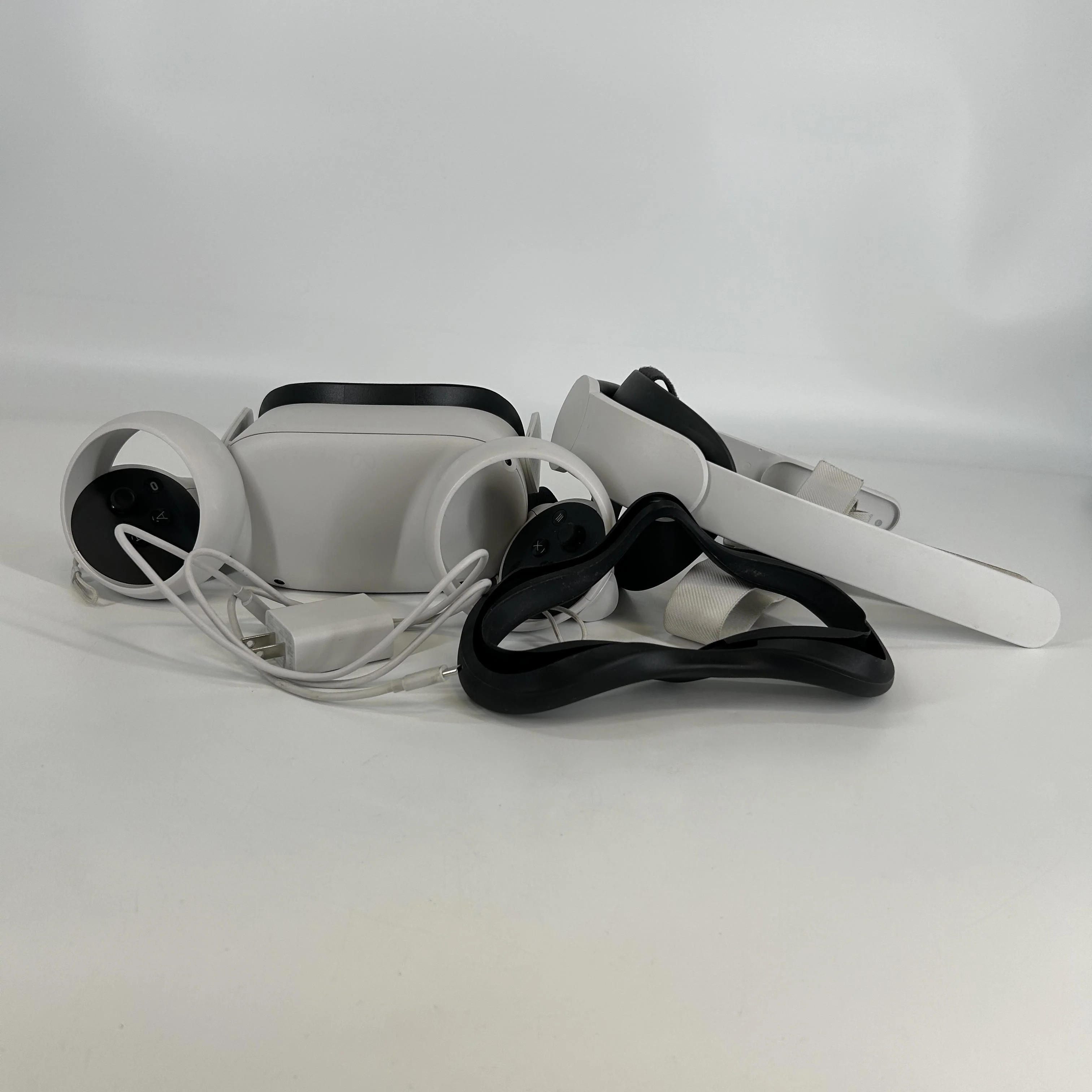 Meta Quest 2 White 128GB - Image 3