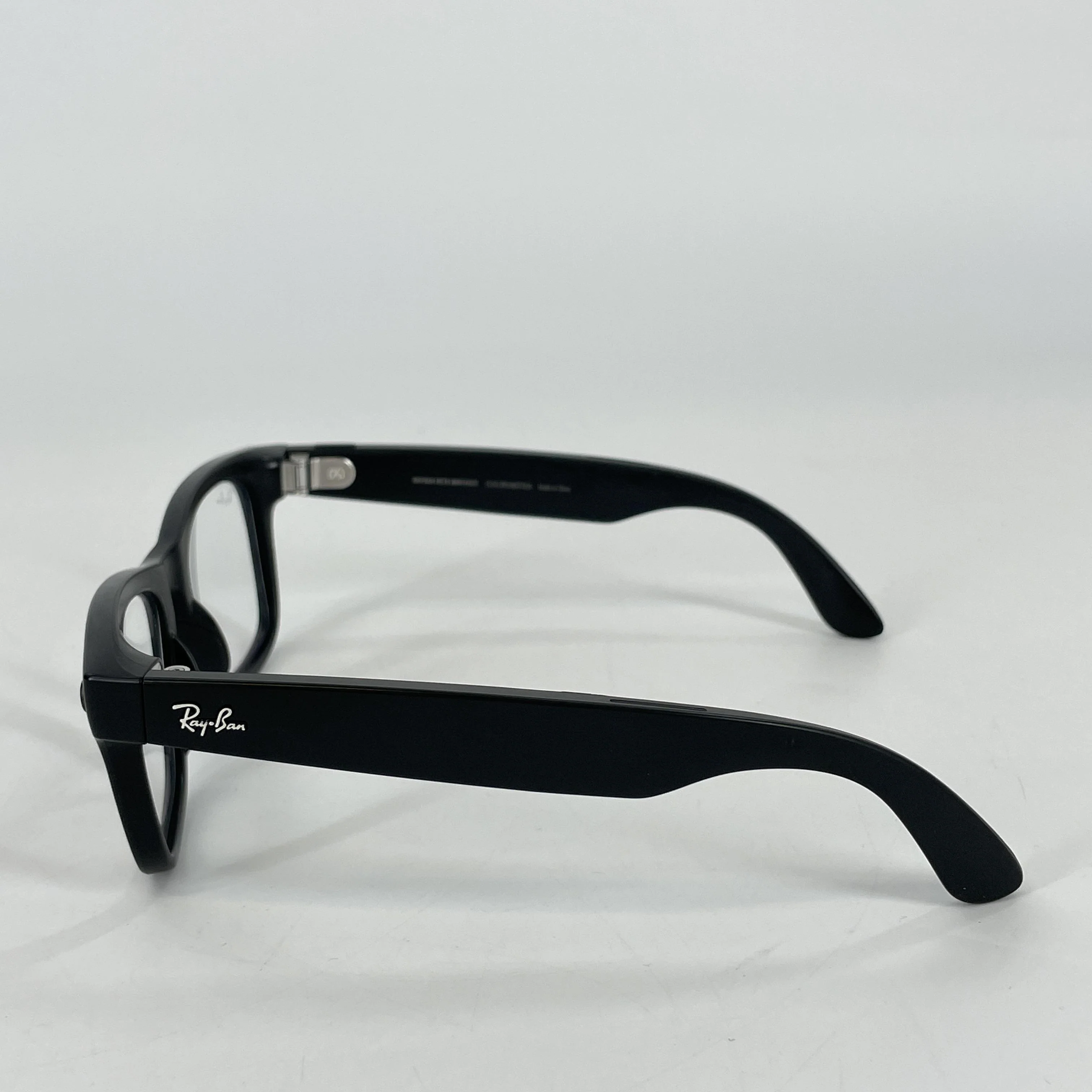Meta Ray-Ban Meta Wayfarer (Gen 1) Matte Black 32GB - Image 5