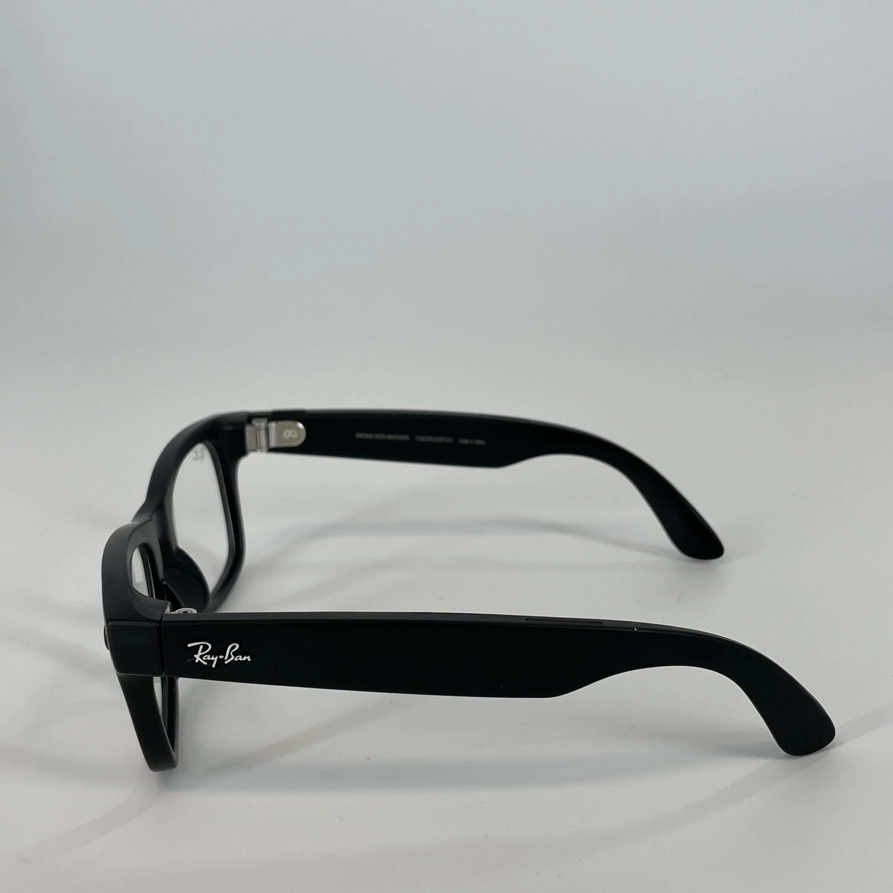 Meta Ray-Ban Meta Wayfarer (Gen 1) Matte Black 32GB - Image 7