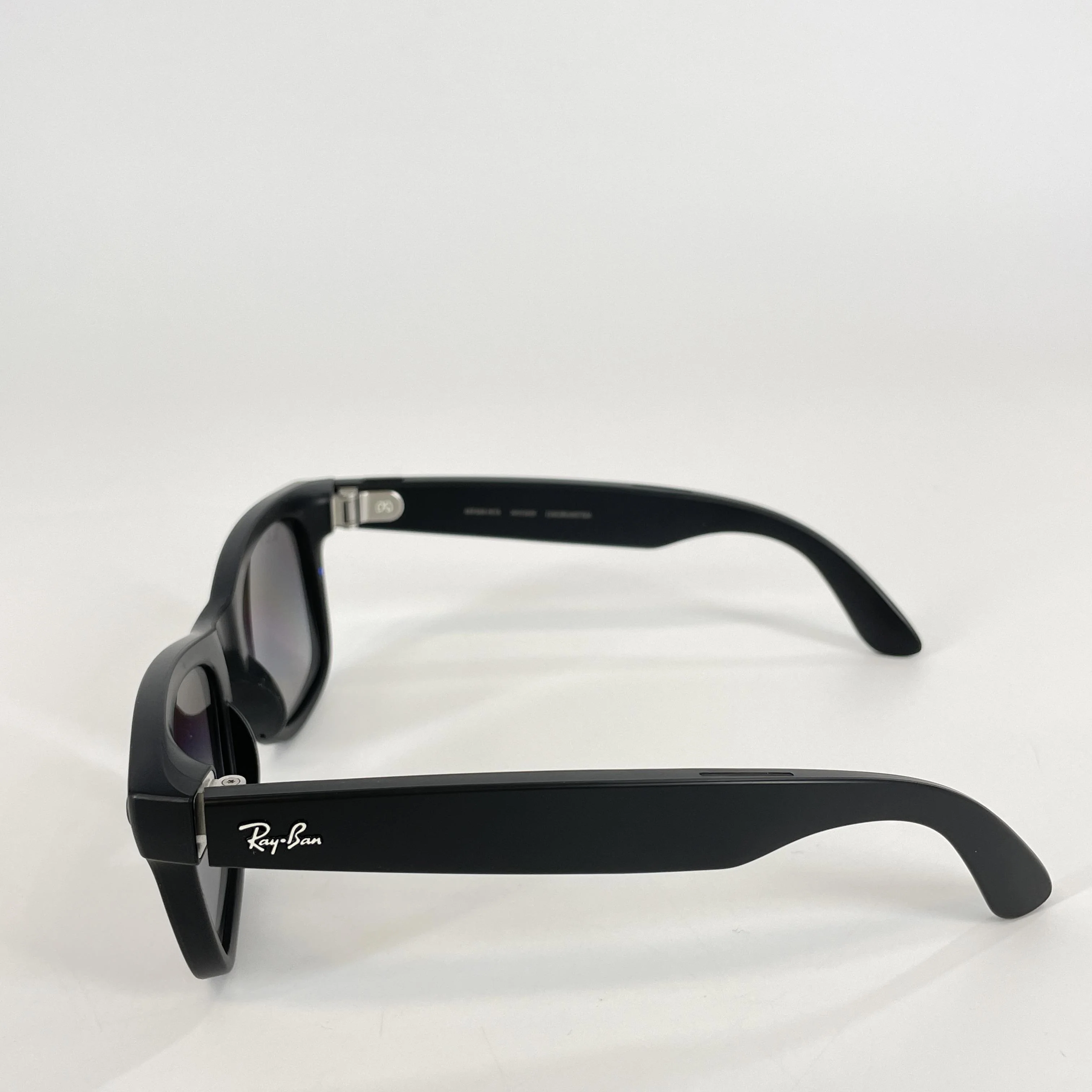 Meta Ray-Ban Meta Wayfarer (Gen 1) Matte Black 32GB - Image 6