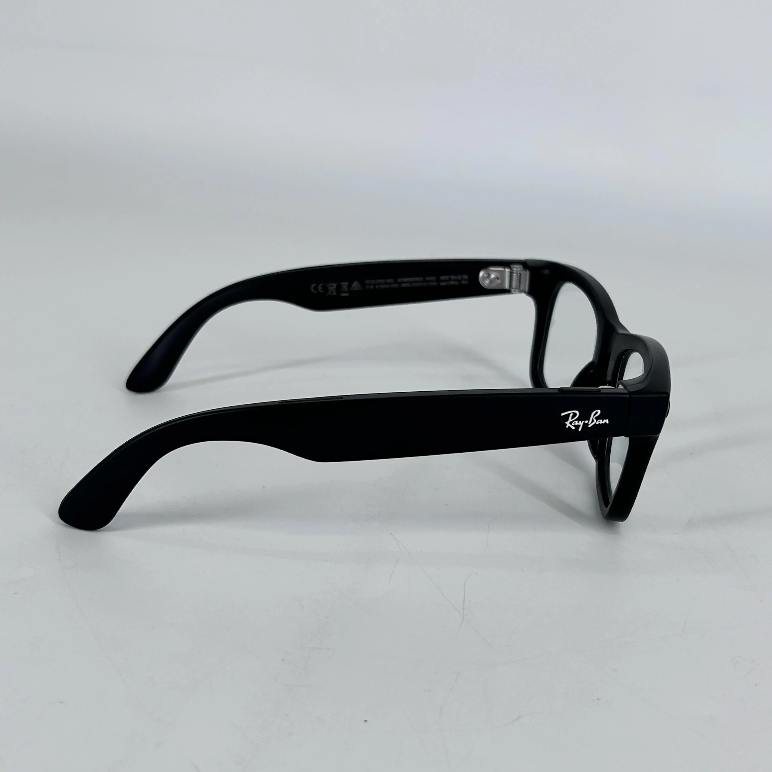 Meta Ray-Ban Meta Wayfarer (Gen 2) Matte Black 32GB - Image 18