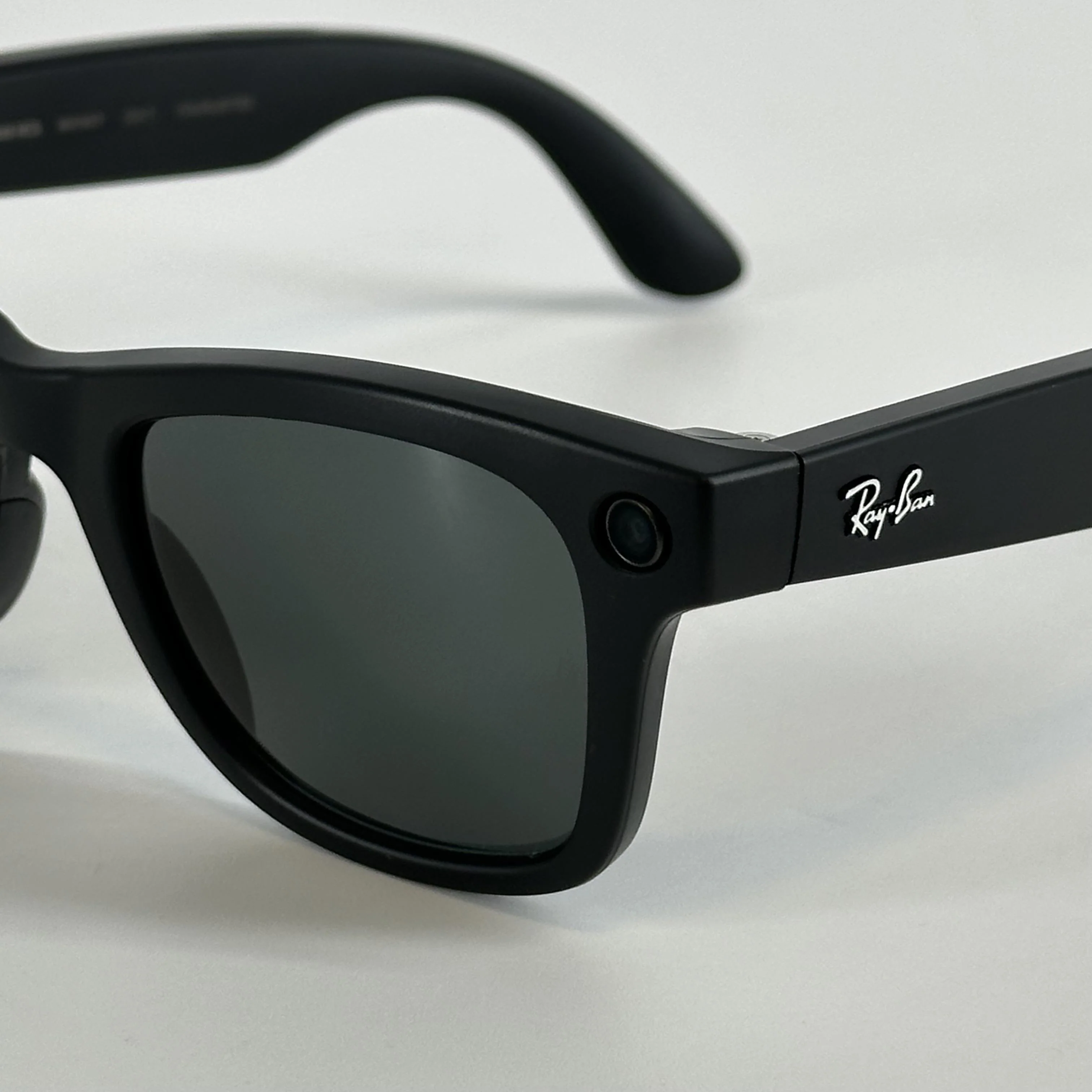Meta Ray-Ban Meta Wayfarer (Gen 2) Matte Black 32GB - Image 10