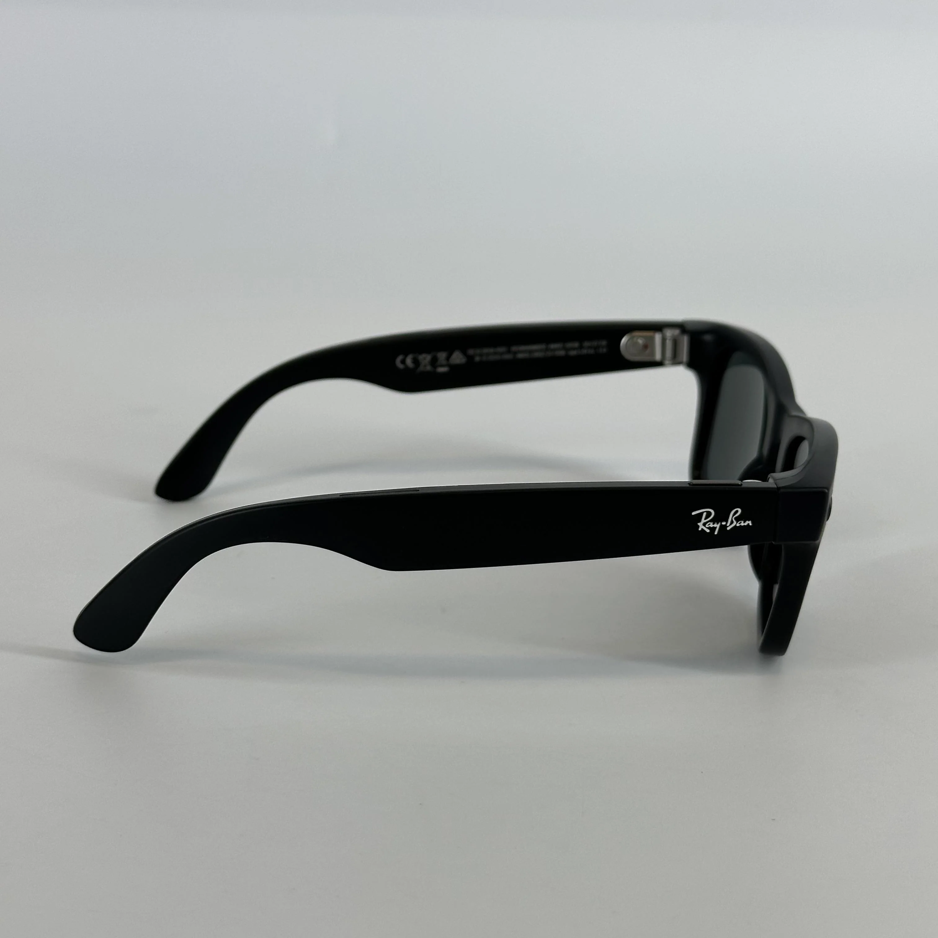 Meta Ray-Ban Meta Wayfarer (Gen 2) Matte Black 32GB - Image 6