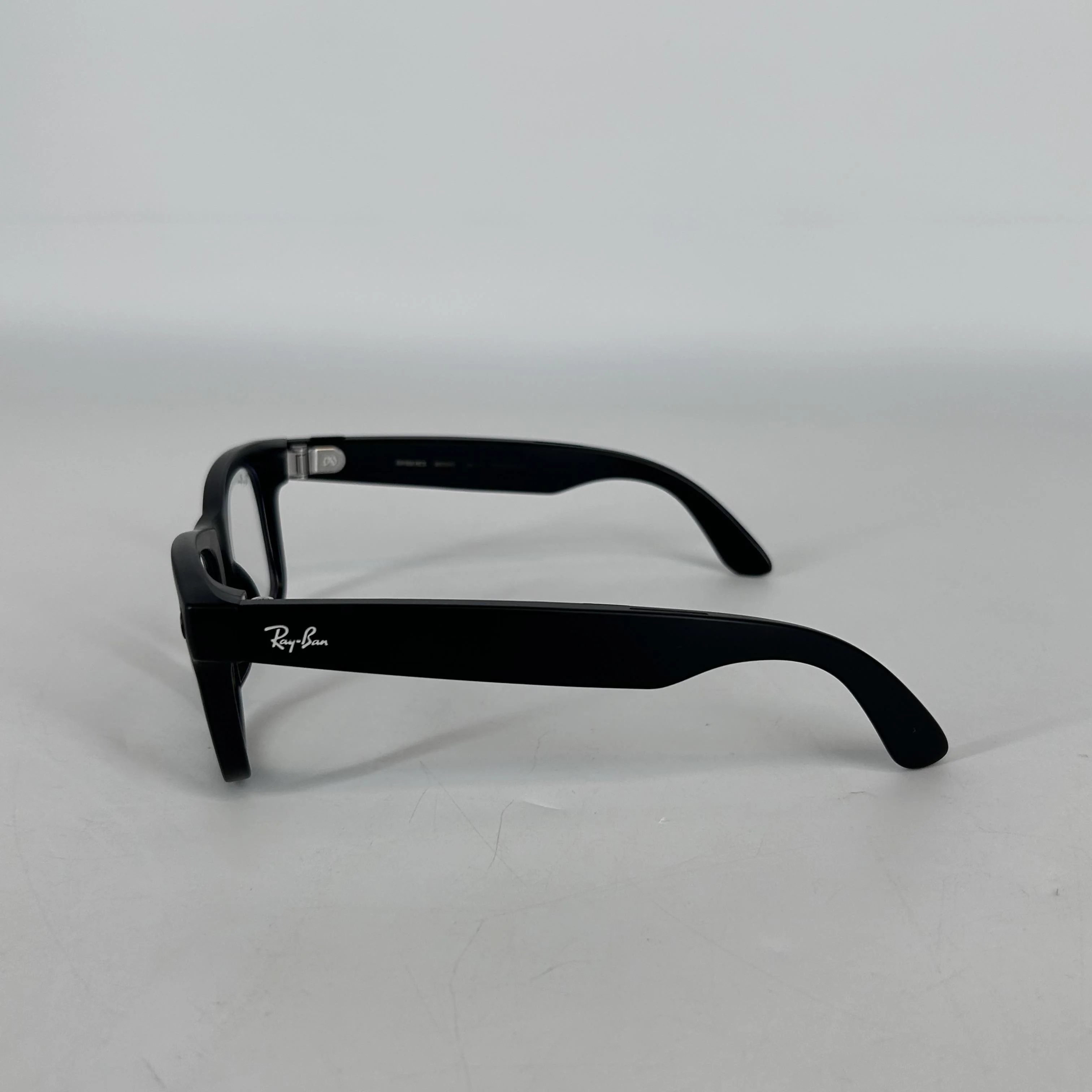 Meta Ray-Ban Meta Wayfarer (Gen 2) Matte Black 32GB - Image 4