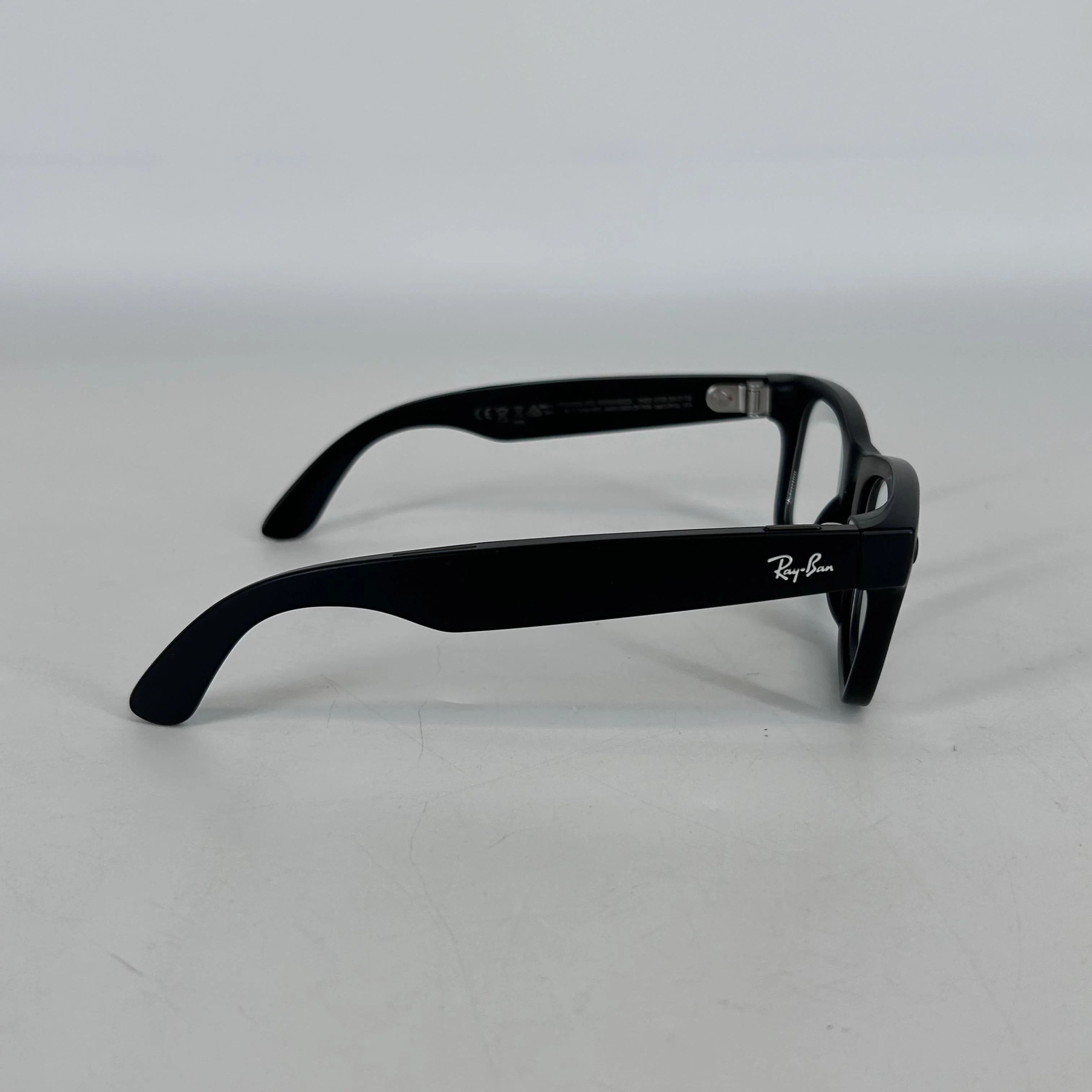 Meta Ray-Ban Meta Wayfarer (Gen 2) Matte Black 32GB - Image 3