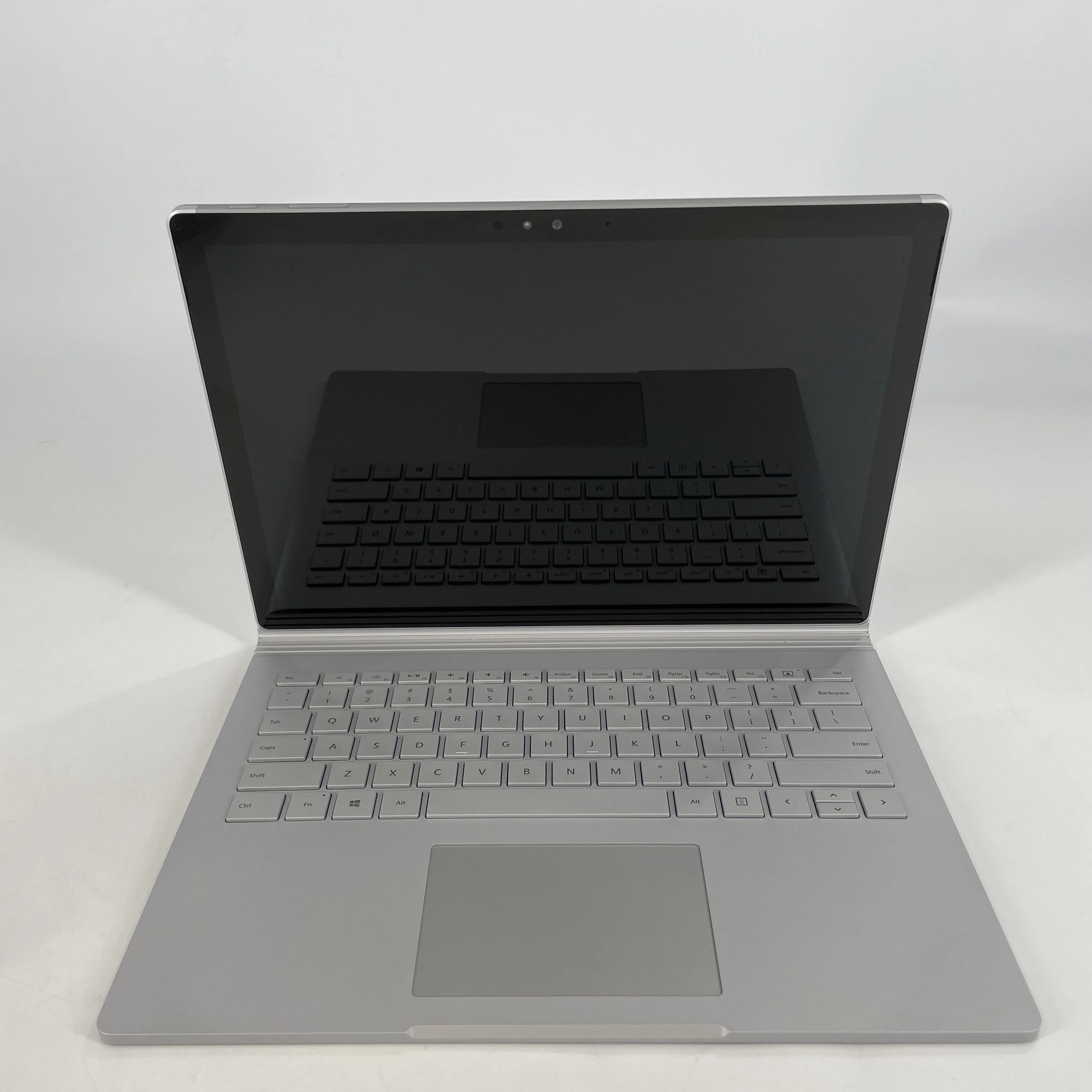 Microsoft Surface Book 1 13.5 Silver 2.4 GHz Intel Core i5 6th Gen. 8GB RAM 128GB Solid State Drive