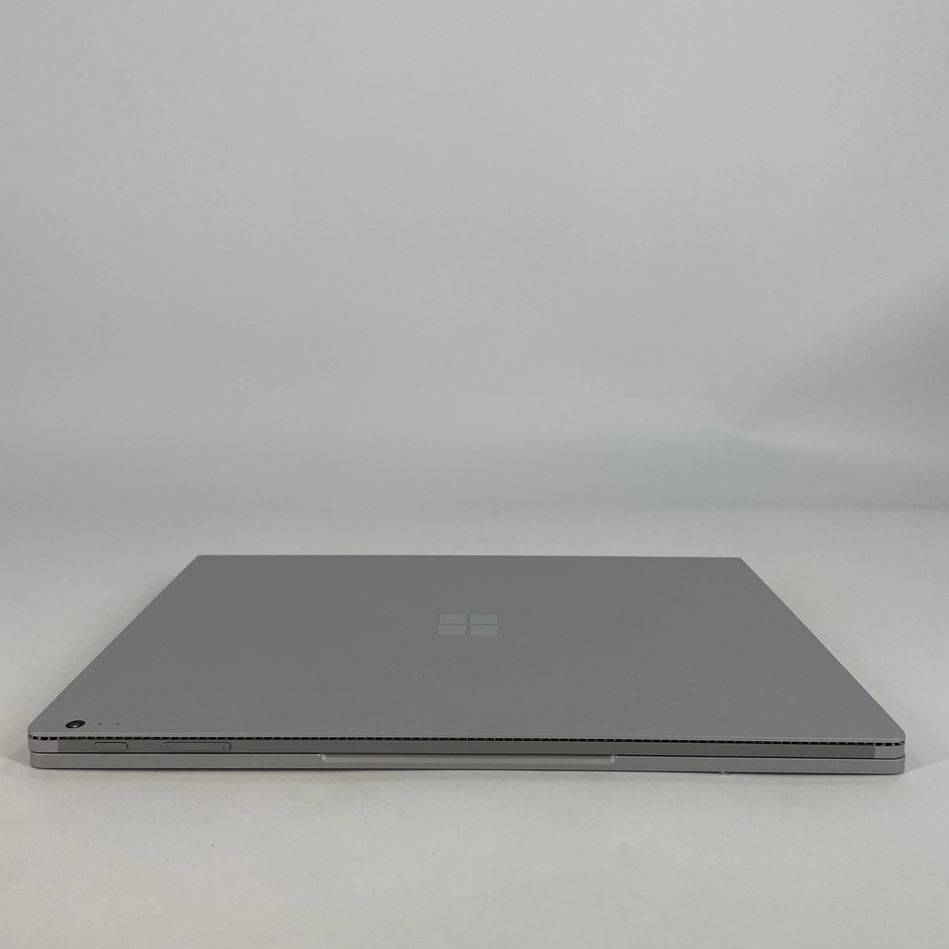 Microsoft Surface Book 1 13.5 Silver 2.4 GHz Intel Core i5 6th Gen. 8GB RAM 128GB Solid State Drive - Image 9