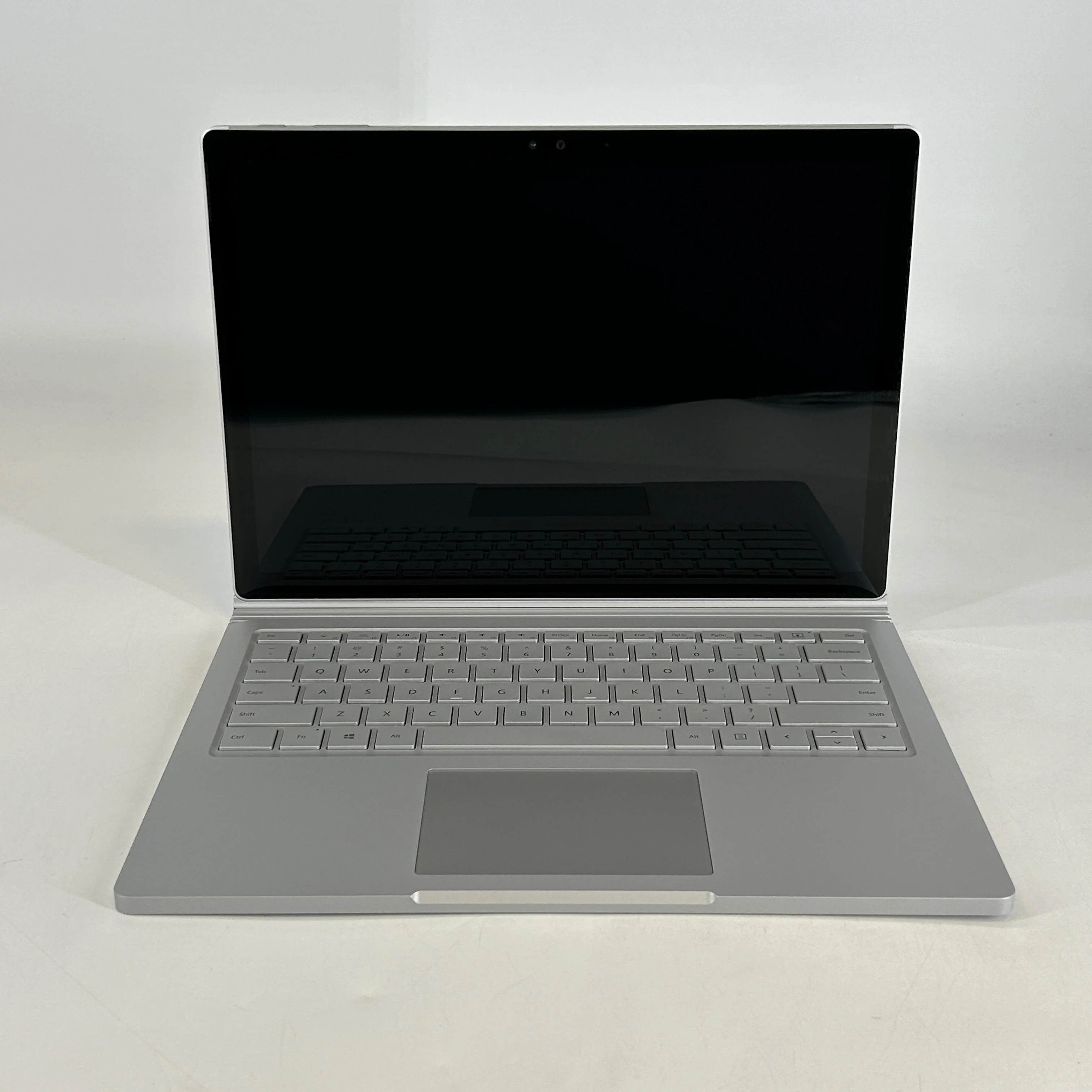 Microsoft Surface Book 1 13.5 Silver 2.6 GHz Intel Core i7 6th Gen. 16GB RAM 1TB Solid State Drive NVIDIA GeForce GTX 965M 2 GB