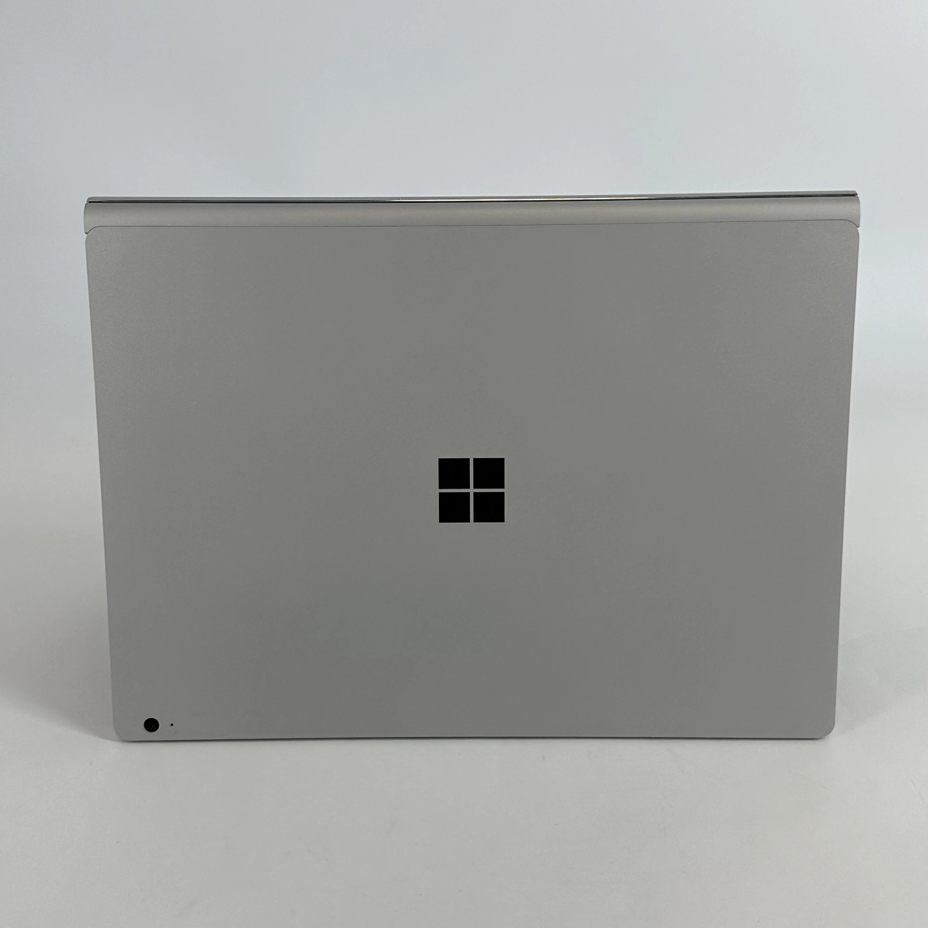 Microsoft Surface Book 3 13.5 Silver 1.2 GHz Intel Core i5 10th Gen. 8GB RAM 256GB Solid State Drive - Image 5