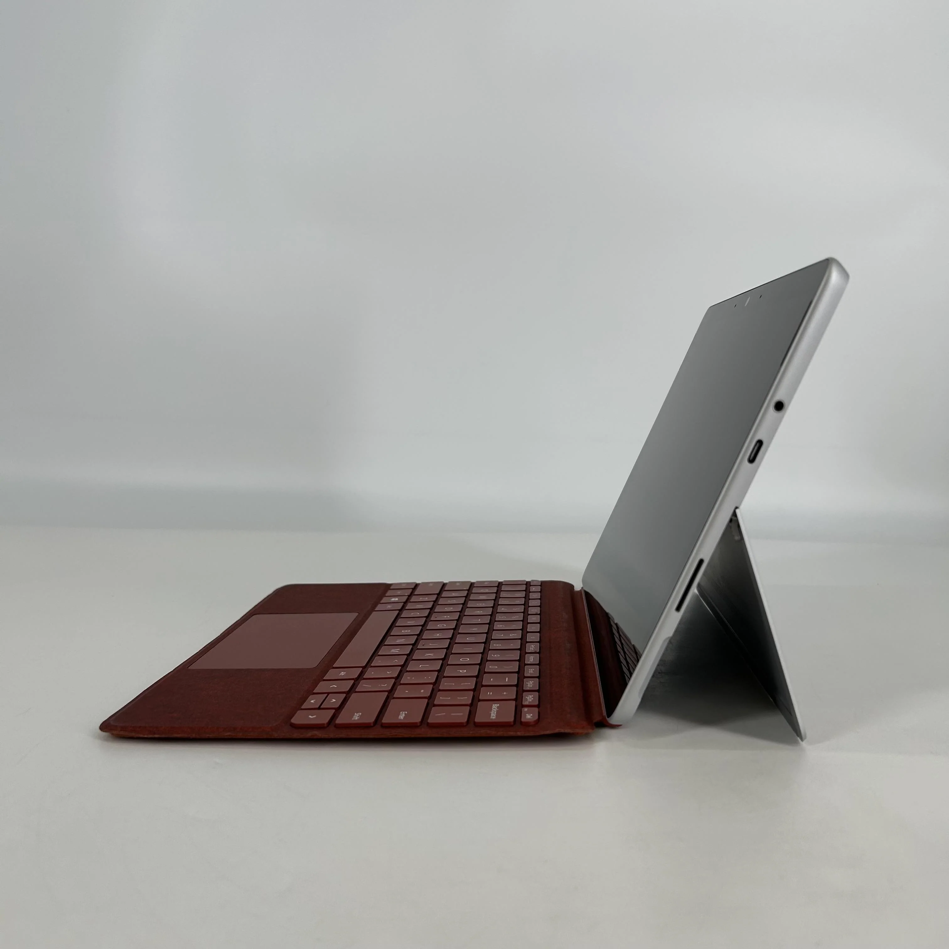 Microsoft Surface Go 3 10.5 WiFi 1.3 GHz Intel Core i3 10th Gen. 8GB RAM 128GB Solid State Drive - Image 4