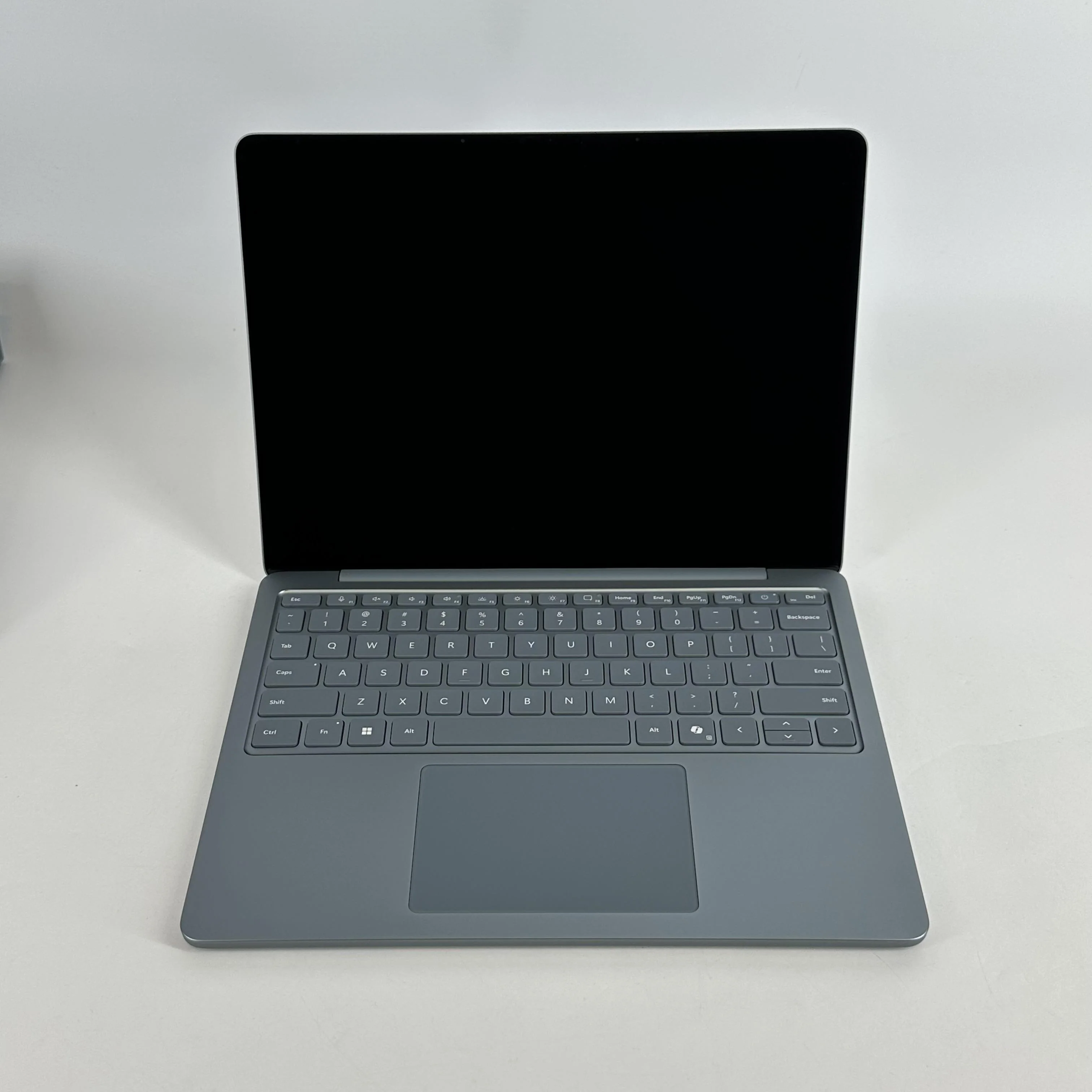 Microsoft Surface Laptop 13 Gray 3.3 GHz Qualcomm Snapdragon X Plus 16GB RAM 512GB UniversalFlashStorage - Image 9