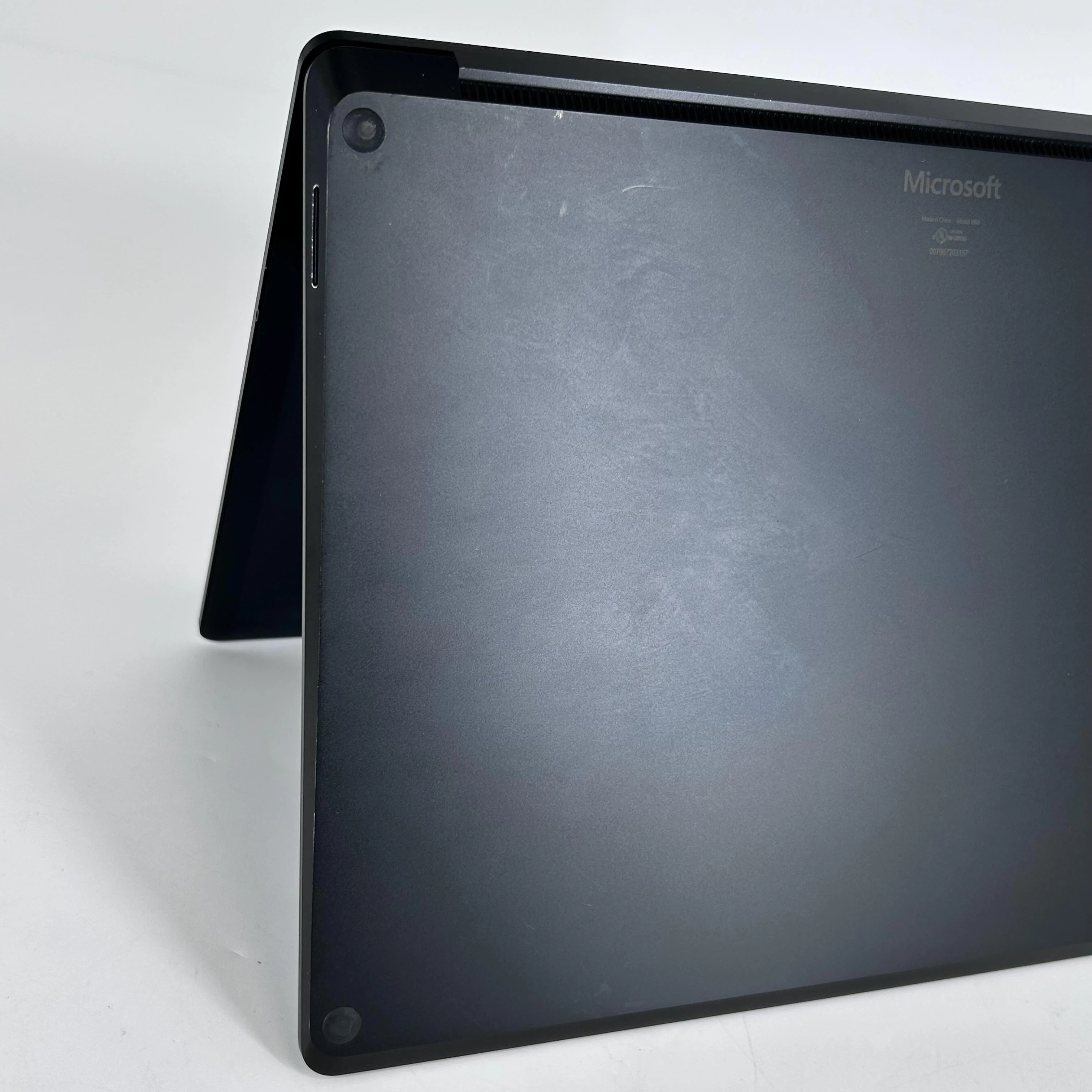 Microsoft Surface Laptop 3 13.5 Black 1.3 GHz Intel Core i7 10th Gen. 16GB RAM 256GB Solid State Drive - Image 14