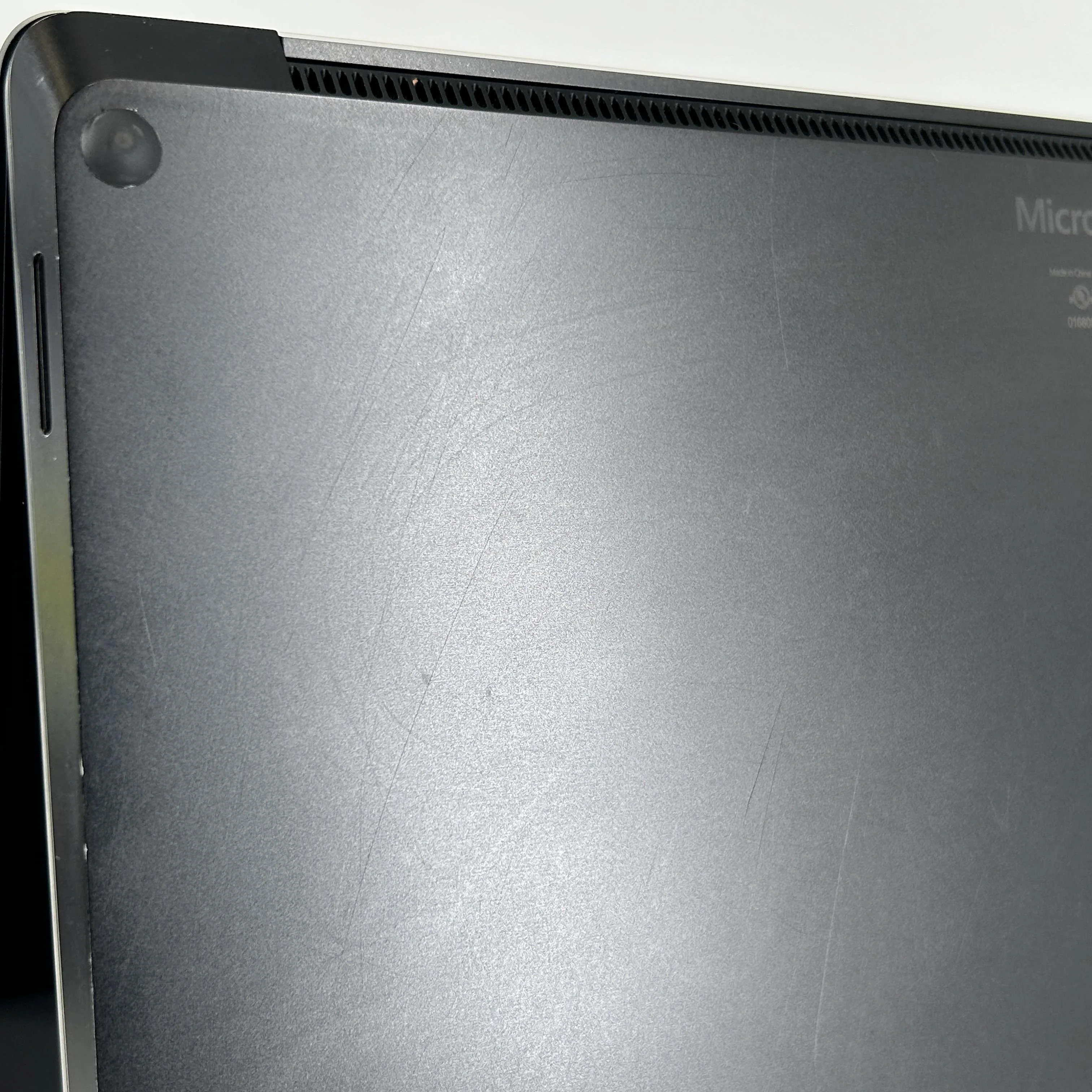 Microsoft Surface Laptop 3 13.5 Black 1.3 GHz Intel Core i7 10th Gen. 16GB RAM 256GB Solid State Drive - Image 3