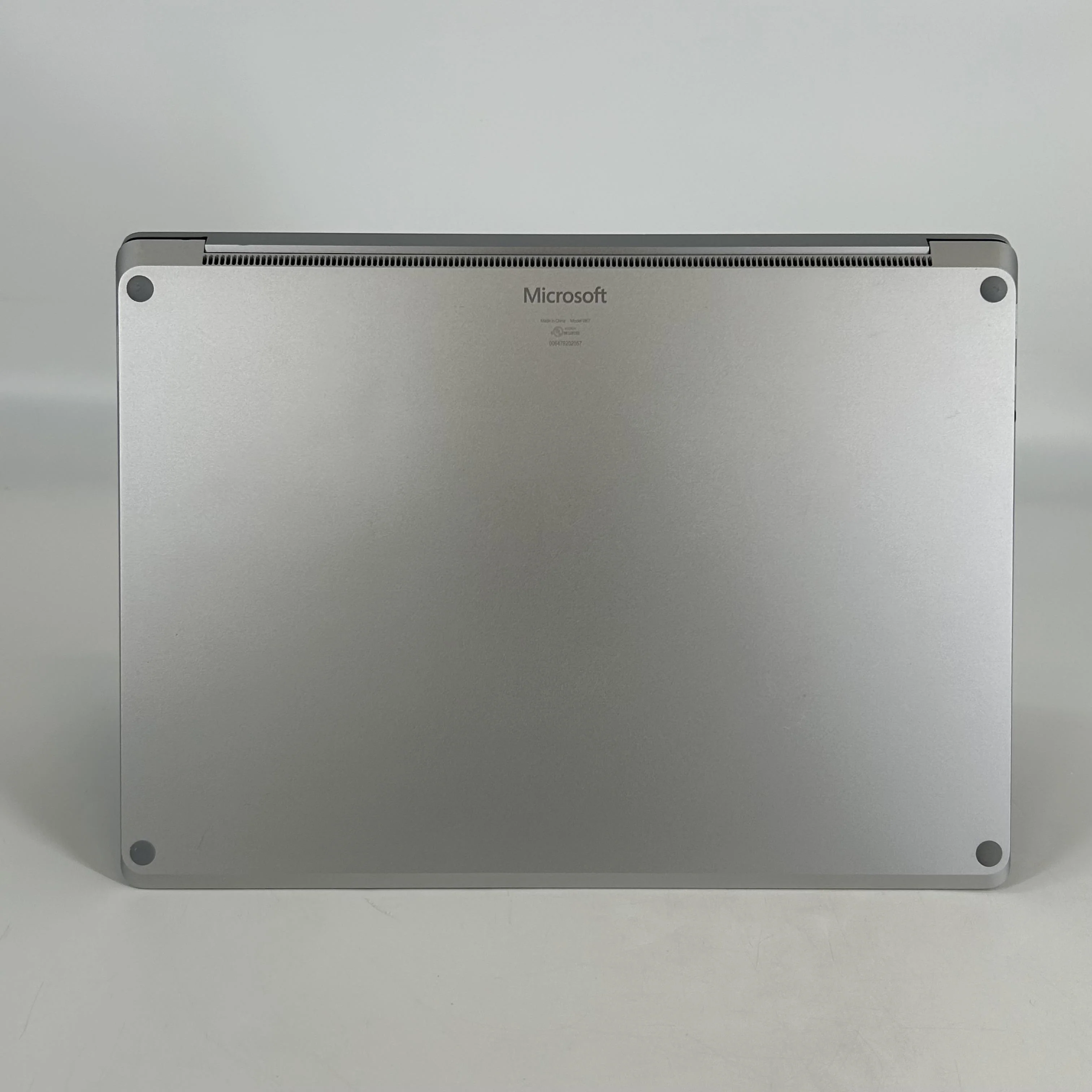 Microsoft Surface Laptop 3 13.5 Platinum 1.3 GHz Intel Core i7 10th Gen. 16GB RAM 512GB Solid State Drive - Image 5