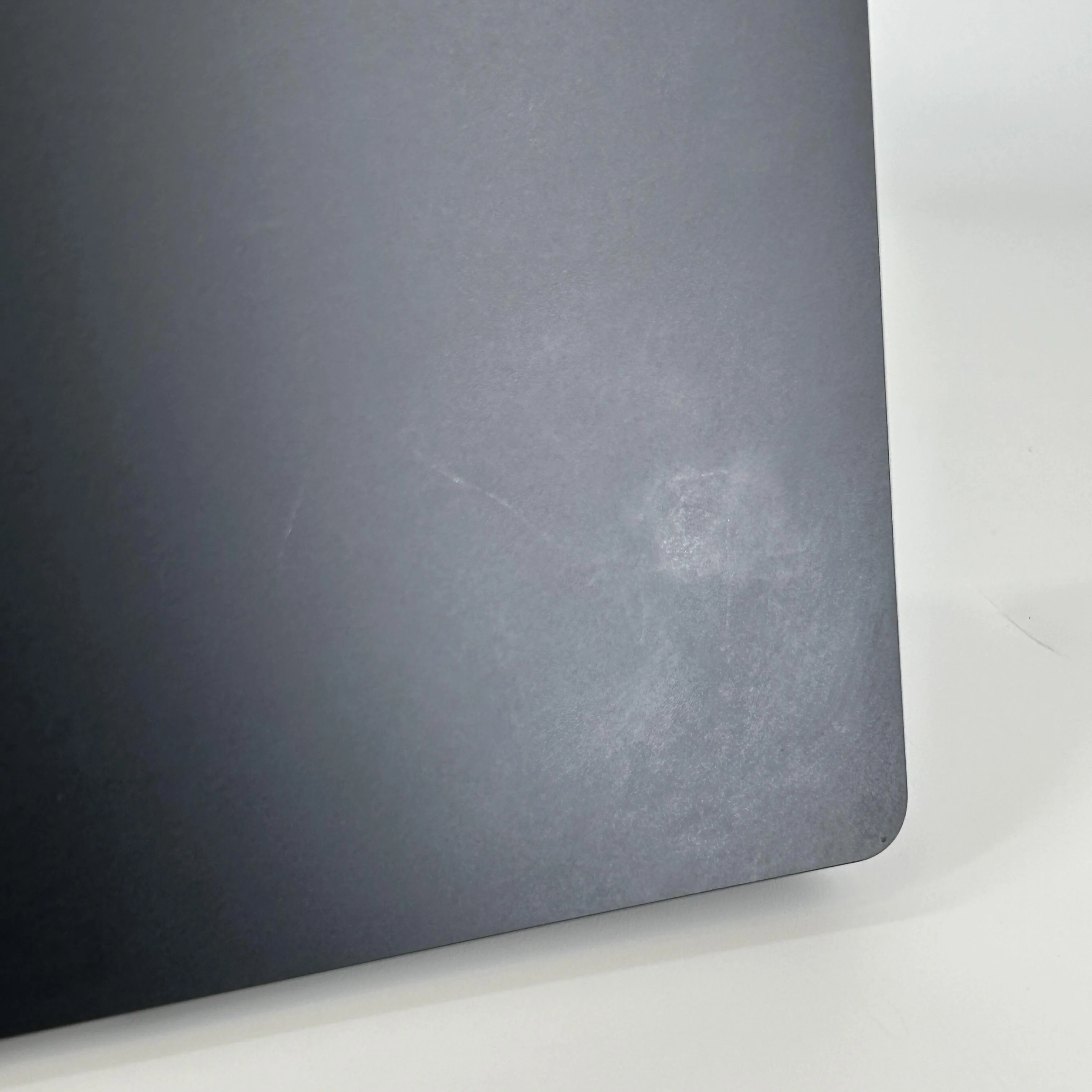 Microsoft Surface Laptop 3 15 Black 1.2 GHz Intel Core i5 10th Gen. 16GB RAM 256GB Solid State Drive - Image 11