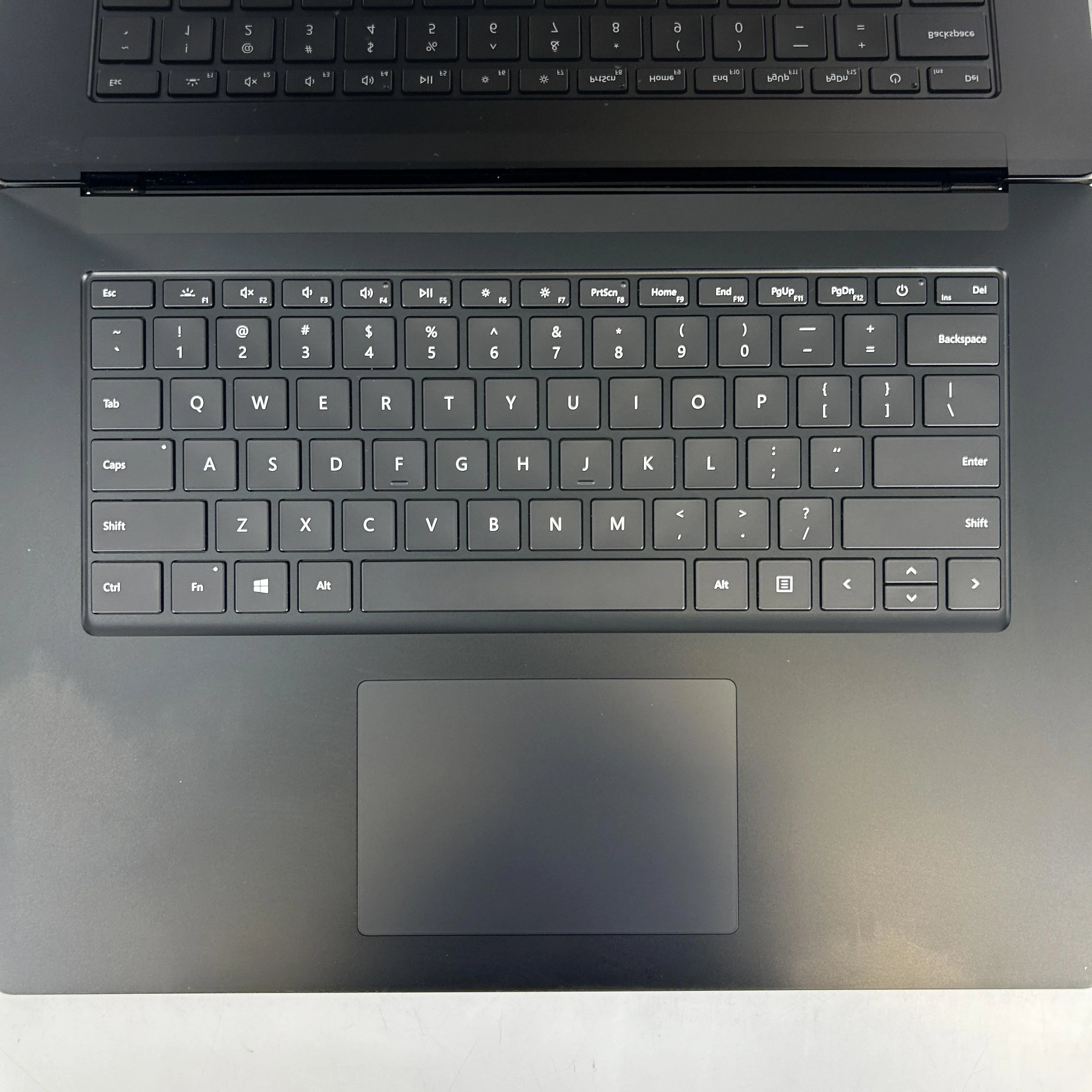 Microsoft Surface Laptop 3 15 Black 2.1 GHz AMD Ryzen 5 3580U 8GB RAM 256GB Solid State Drive - Image 2