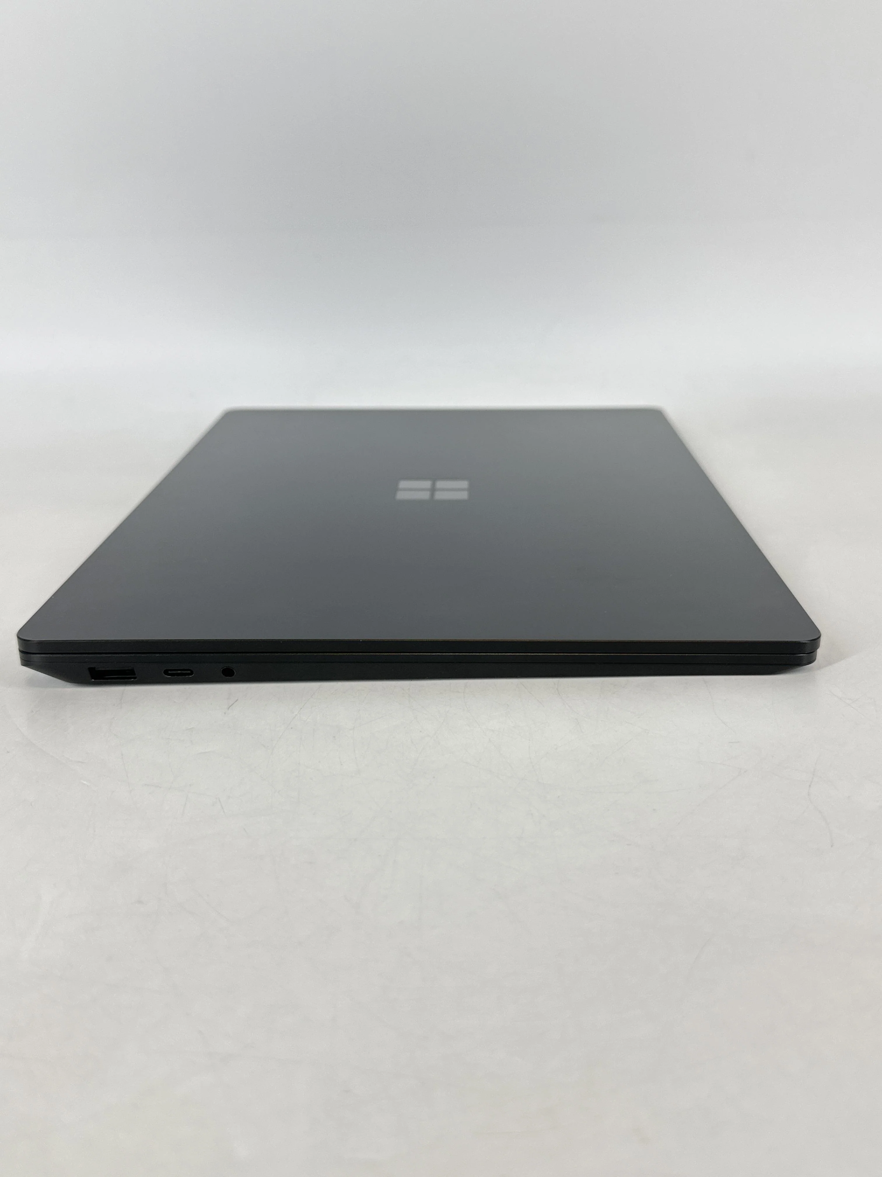 Microsoft Surface Laptop 4 13.5 Black 2.6 GHz Intel Core i5 11th Gen. 8GB RAM 256GB Solid State Drive - Image 7