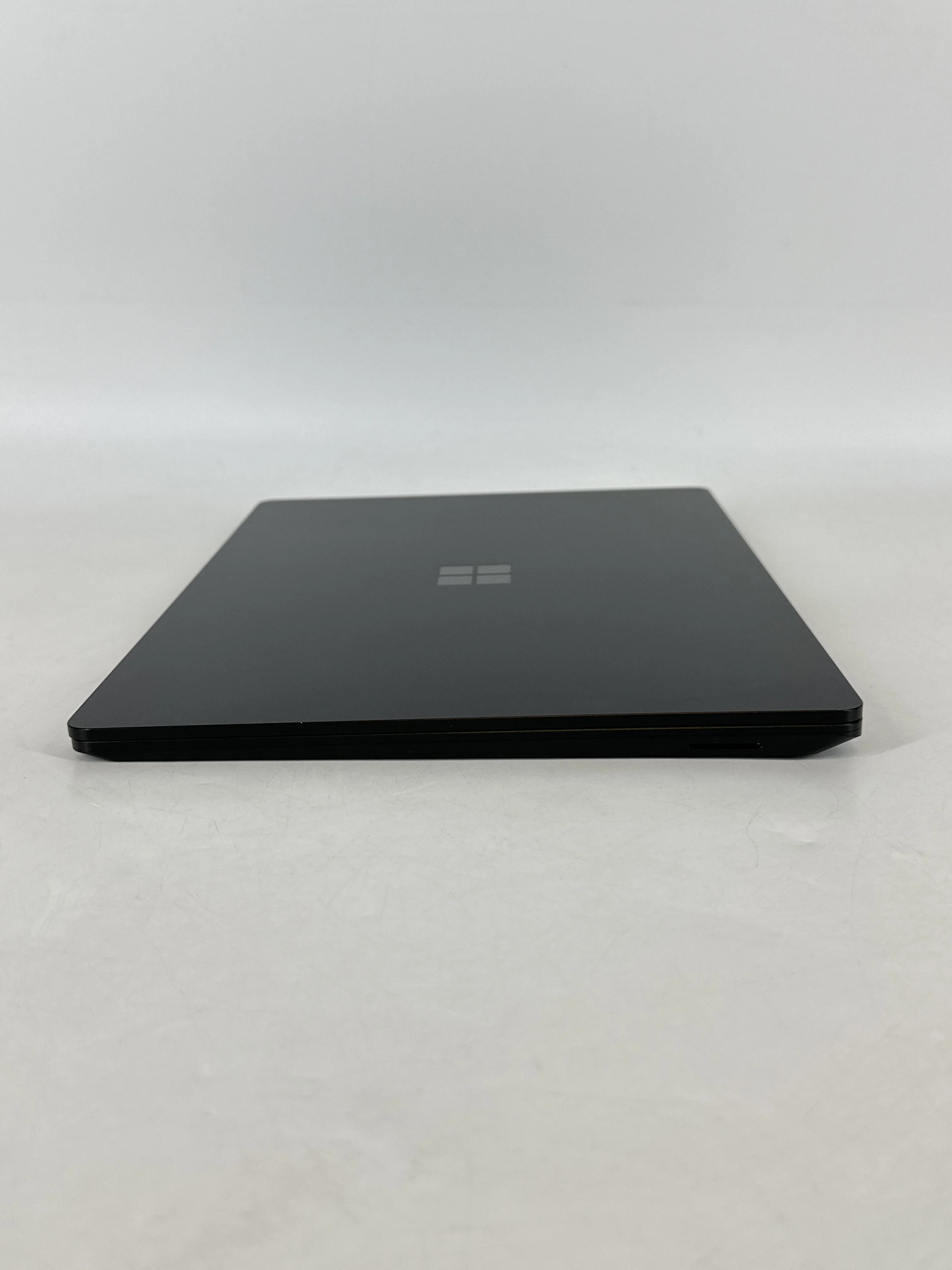 Microsoft Surface Laptop 4 13.5 Black 2.6 GHz Intel Core i5 11th Gen. 8GB RAM 256GB Solid State Drive - Image 8