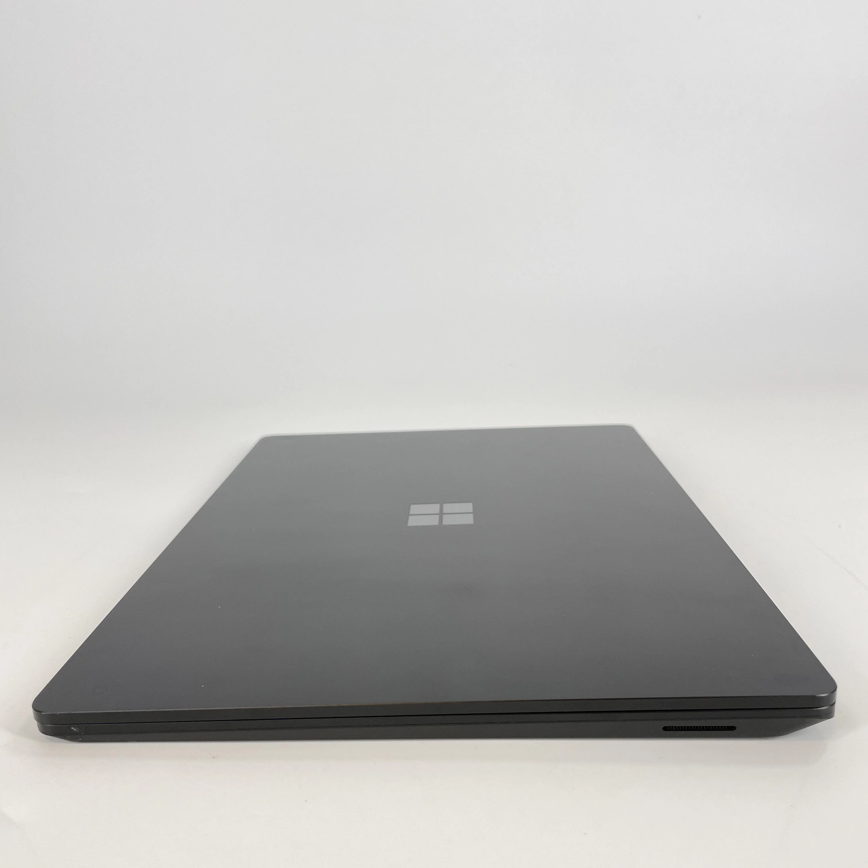 Microsoft Surface Laptop 4 13.5 Black 2.6 GHz Intel Core i5 11th Gen. 8GB RAM 256GB Solid State Drive - Image 8