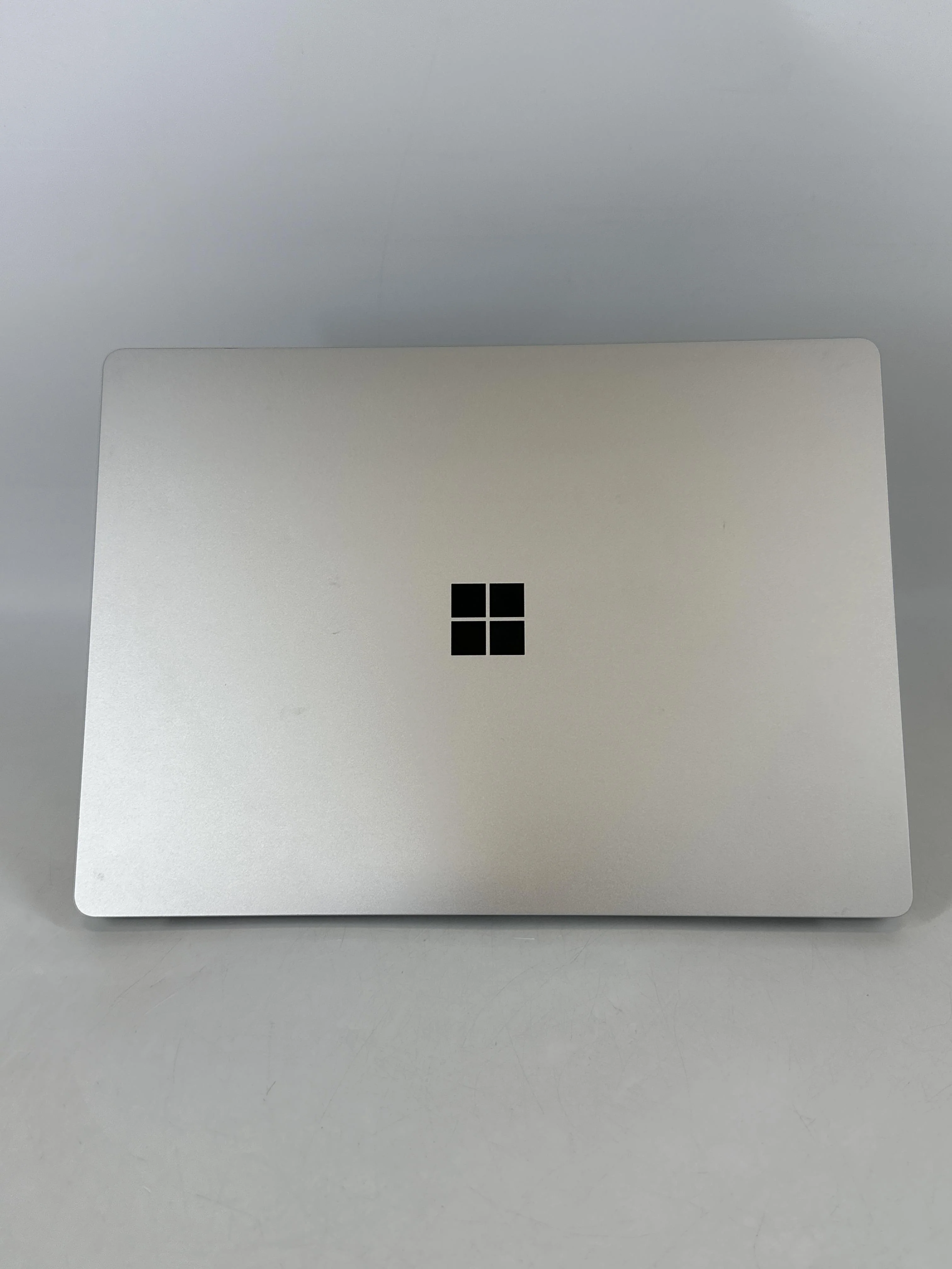 Microsoft Surface Laptop 4 13.5 Platinum 2.6 GHz Intel Core i5 11th Gen. 8GB RAM 256GB Solid State Drive - Image 5
