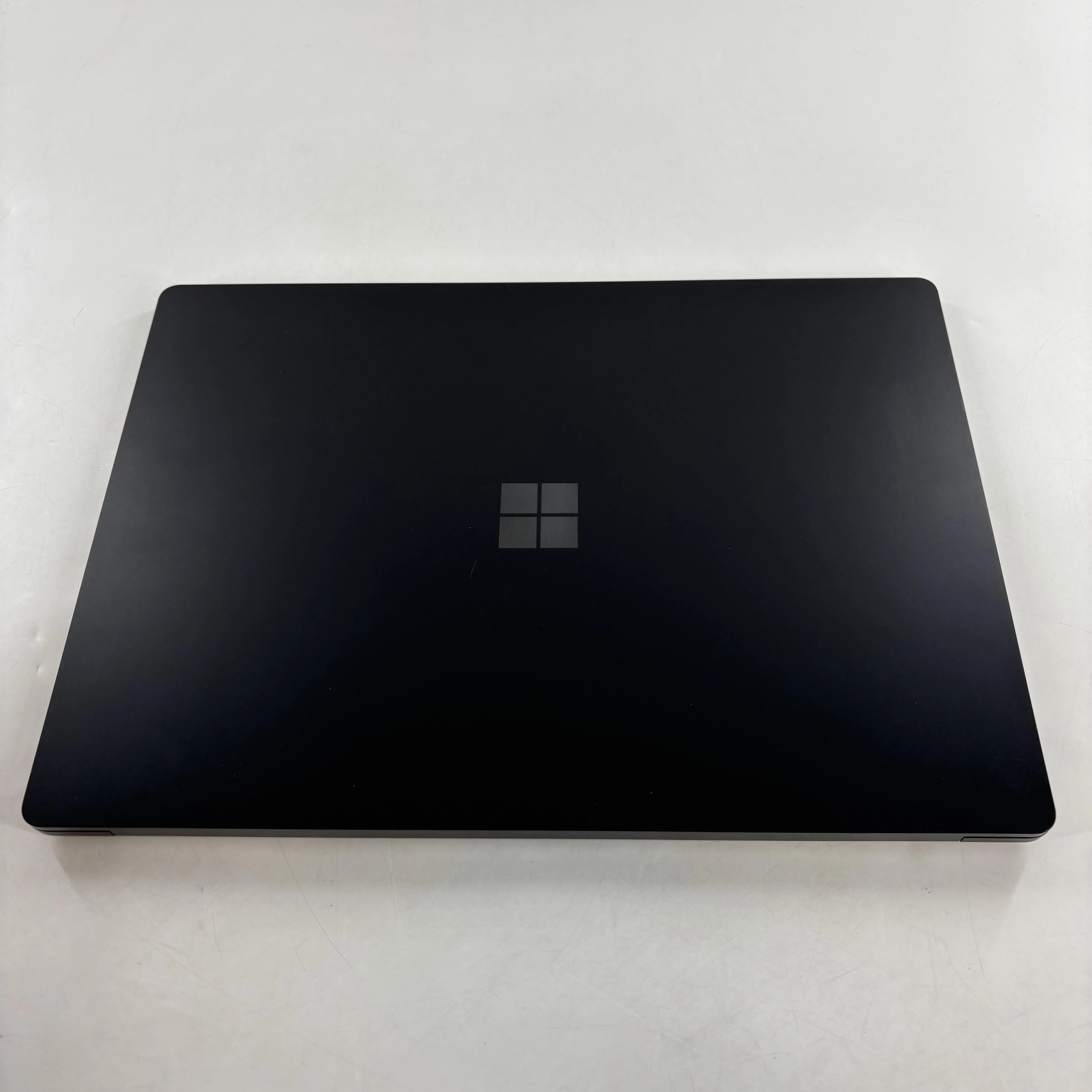 Microsoft Surface Laptop 4 15 Black 2.0 GHz AMD Ryzen 7 4980U 16GB RAM 512GB Solid State Drive - Image 5