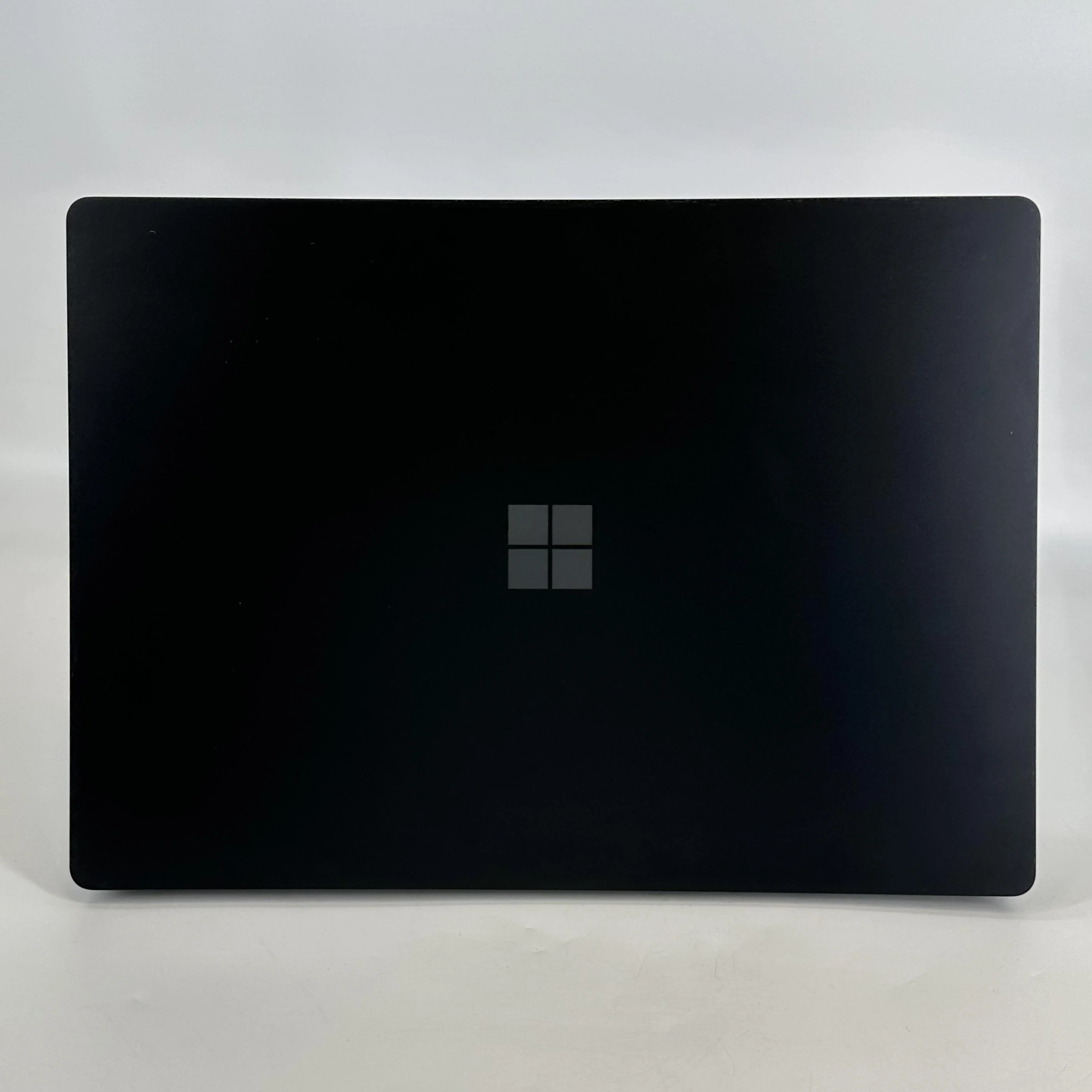 Microsoft Surface Laptop 4 15 Black 2.0 GHz AMD Ryzen 7 4980U 16GB RAM 512GB Solid State Drive - Image 10
