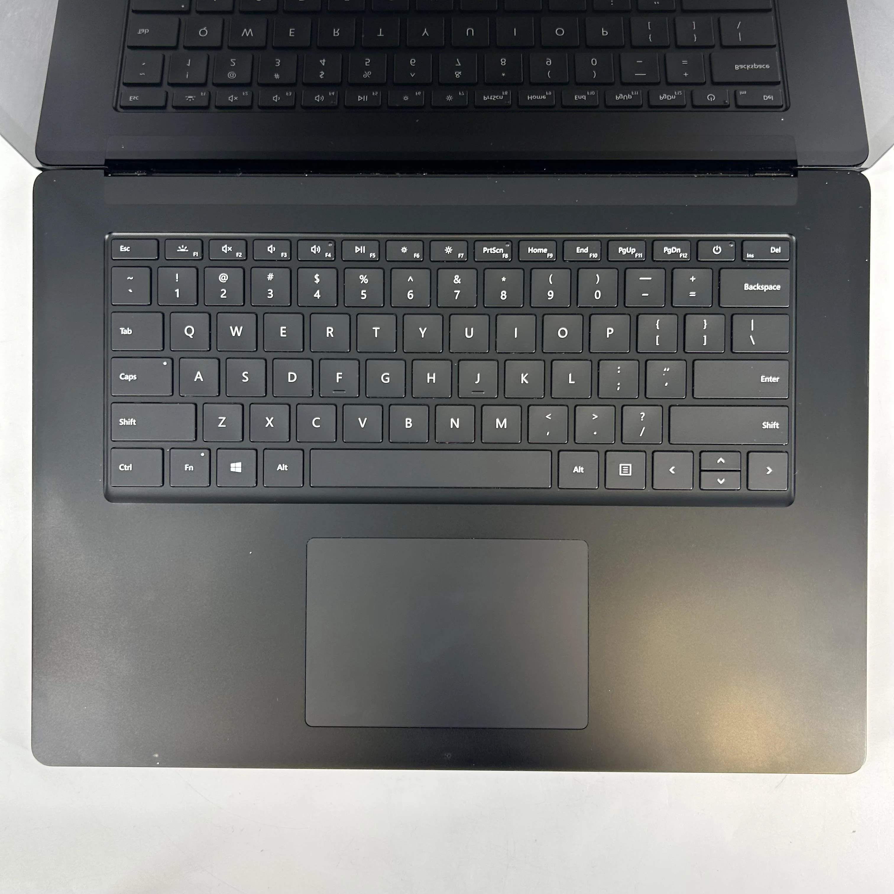 Microsoft Surface Laptop 4 15 Black 3.0 GHz Intel Core i7 11th Gen. 16GB RAM 256GB Solid State Drive - Image 2