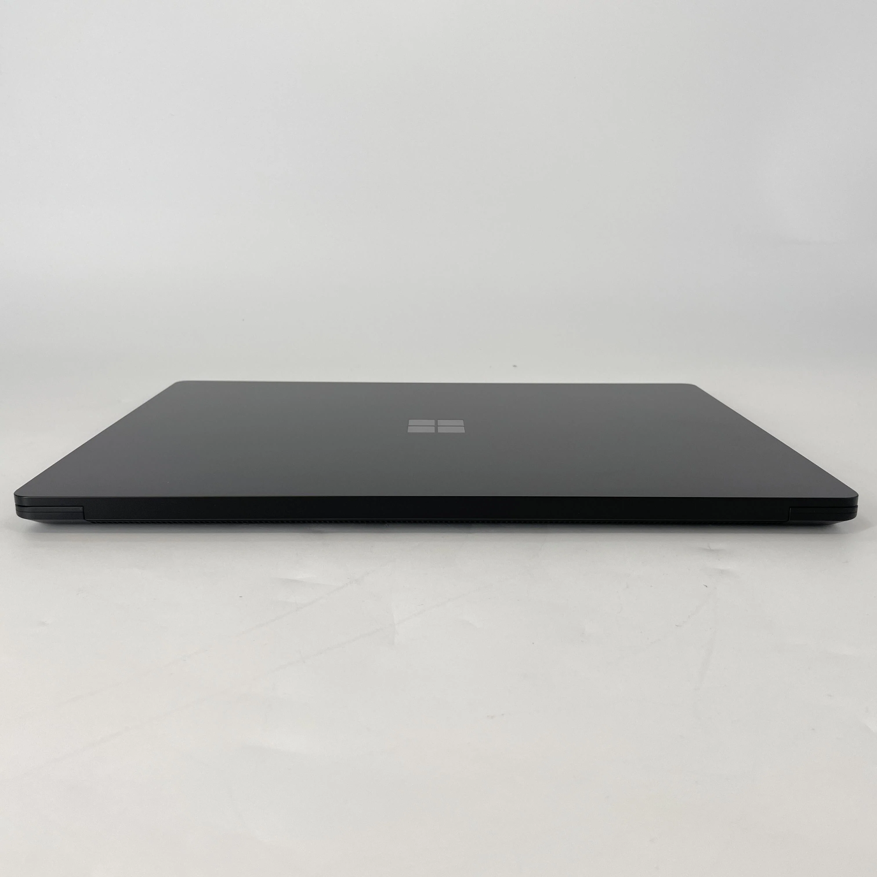 Microsoft Surface Laptop 4 15 Black 3.0 GHz Intel Core i7 11th Gen. 32GB RAM 1TB Solid State Drive - Image 7