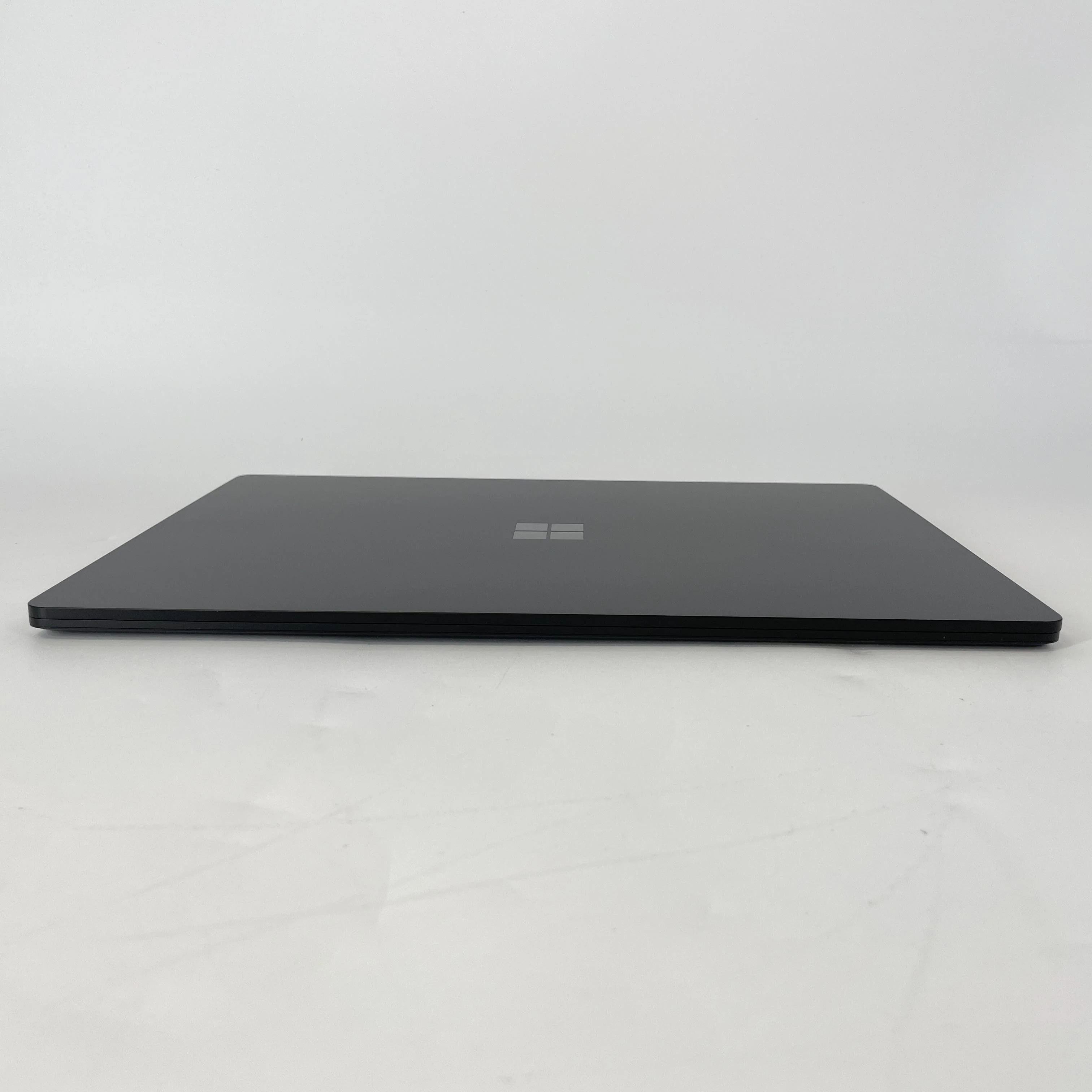 Microsoft Surface Laptop 4 15 Black 3.0 GHz Intel Core i7 11th Gen. 32GB RAM 1TB Solid State Drive - Image 9