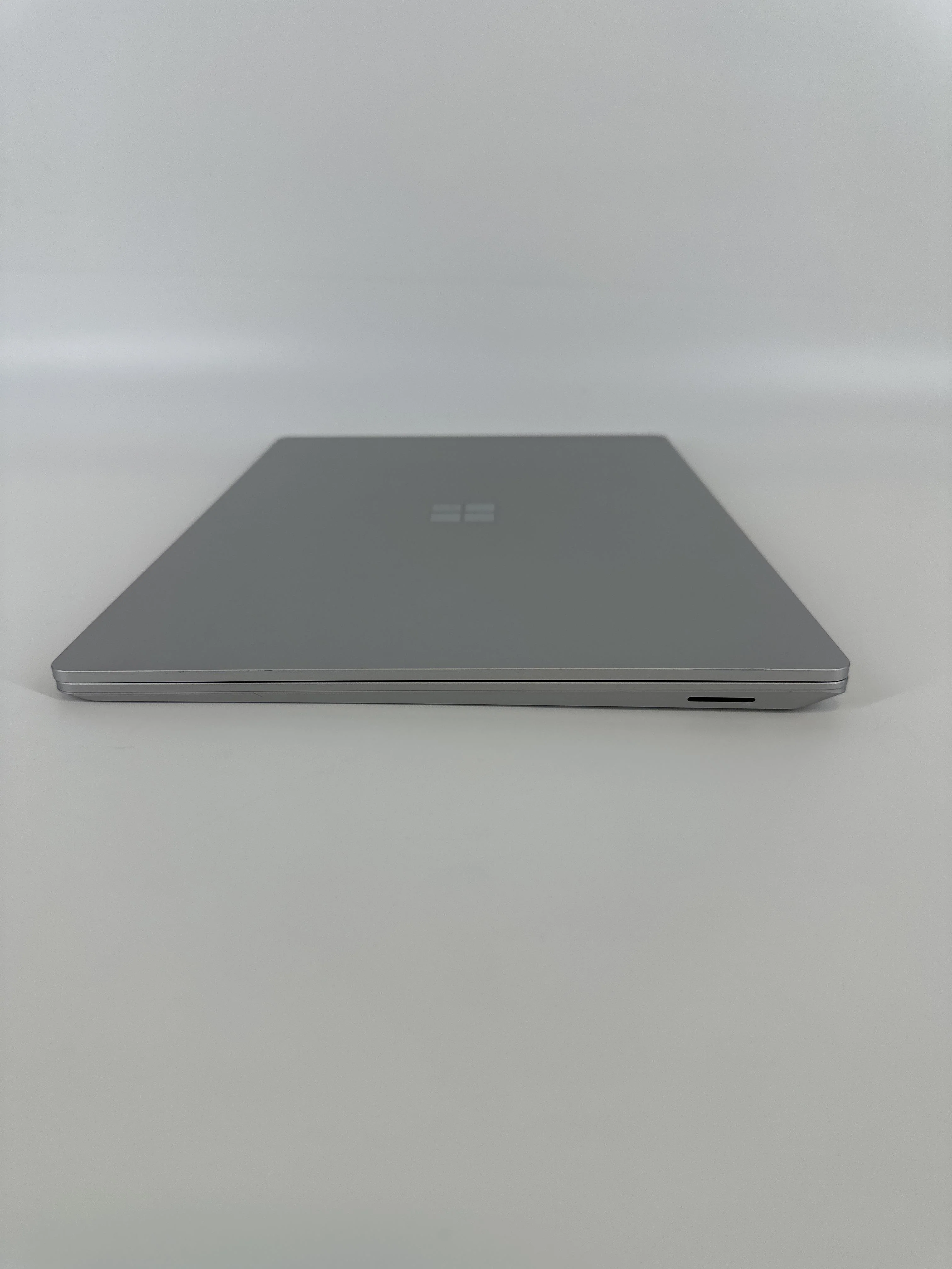 Microsoft Surface Laptop 4 15 Platinum 3.0 GHz Intel Core i7 11th Gen. 16GB RAM 256GB Solid State Drive - Image 8