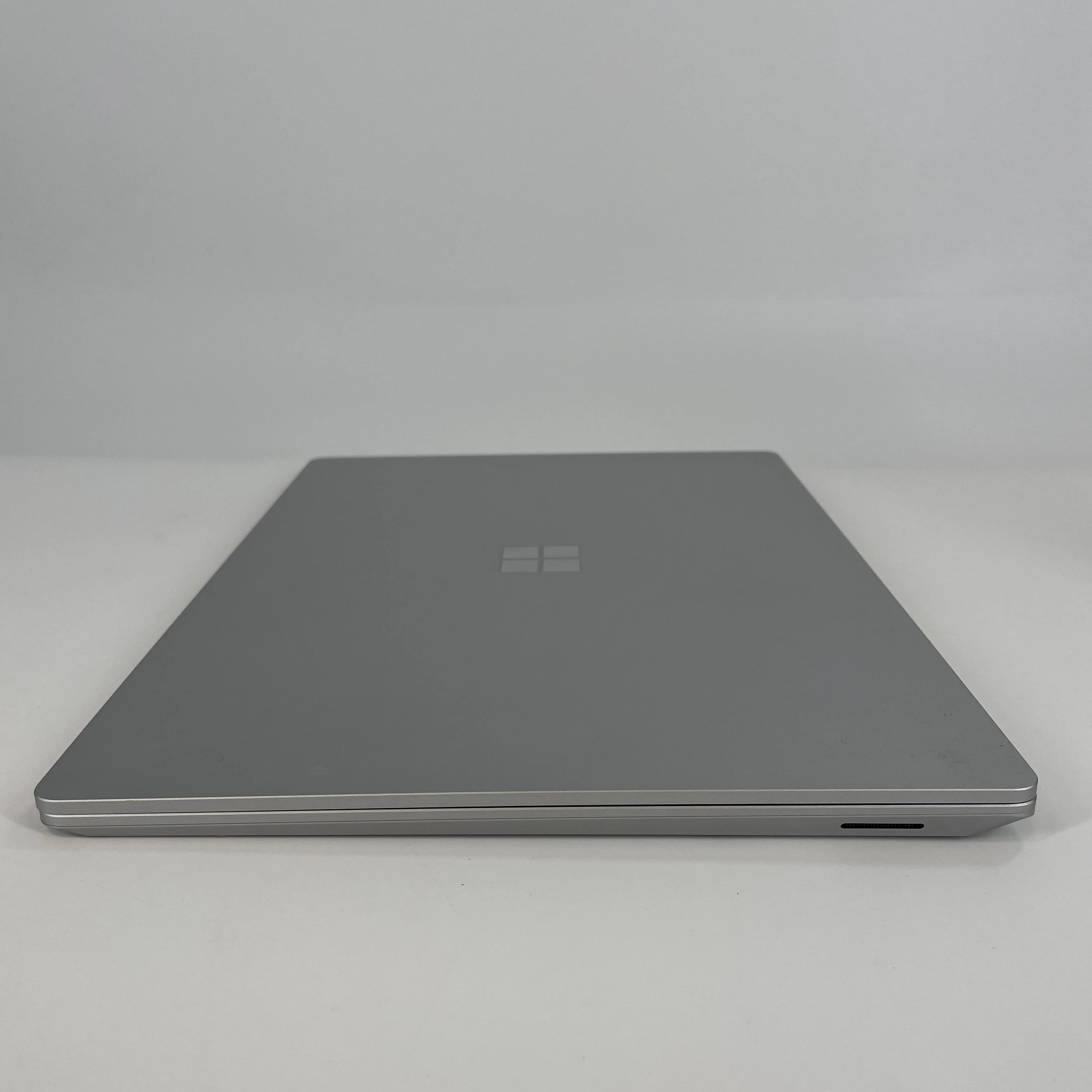 Microsoft Surface Laptop 4 15 Platinum 3.0 GHz Intel Core i7 11th Gen. 16GB RAM 512GB Solid State Drive - Image 7