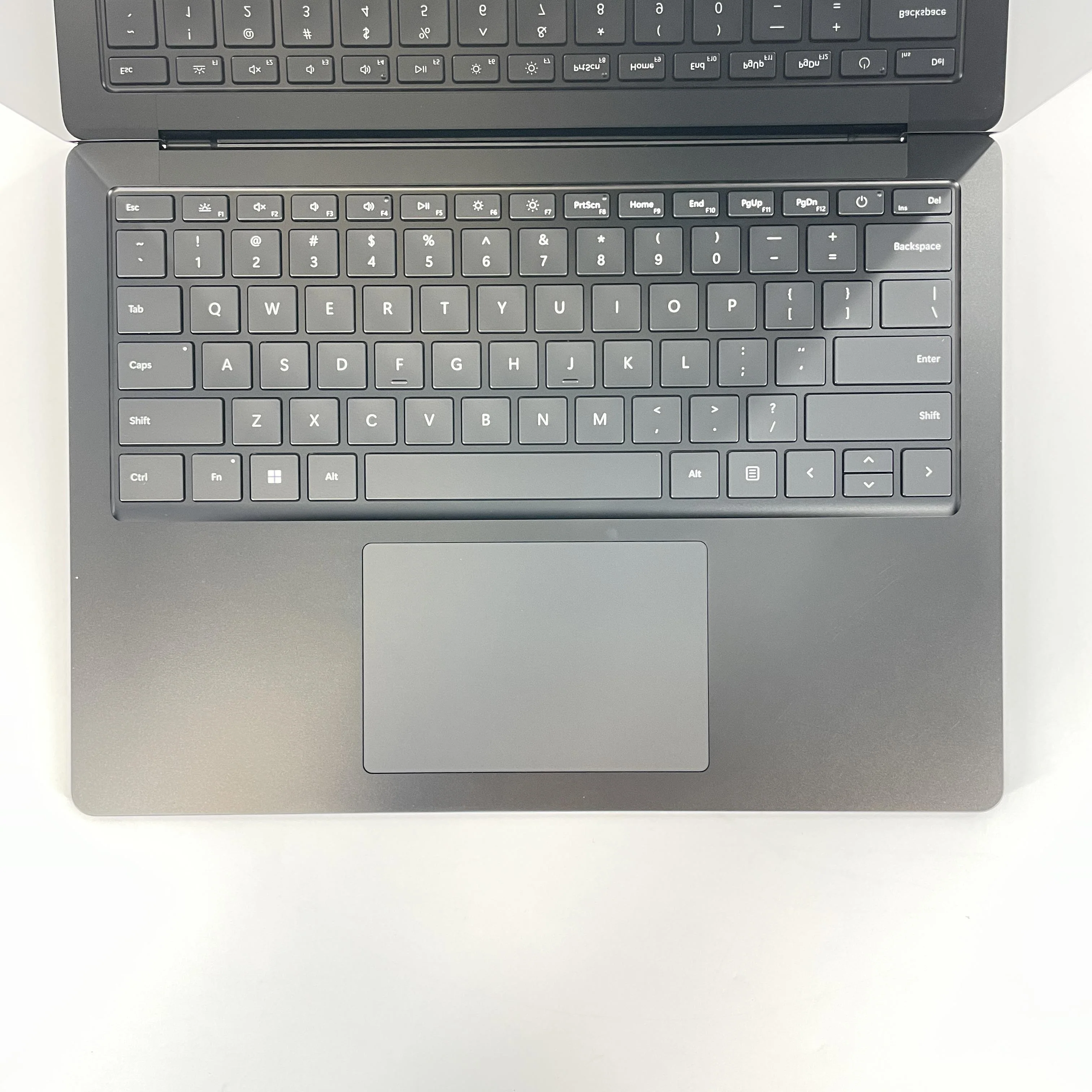 Microsoft Surface Laptop 5 13.5 Black 2.7 GHz Intel Core i7 12th Gen. 16GB RAM 256GB Solid State Drive - Image 2