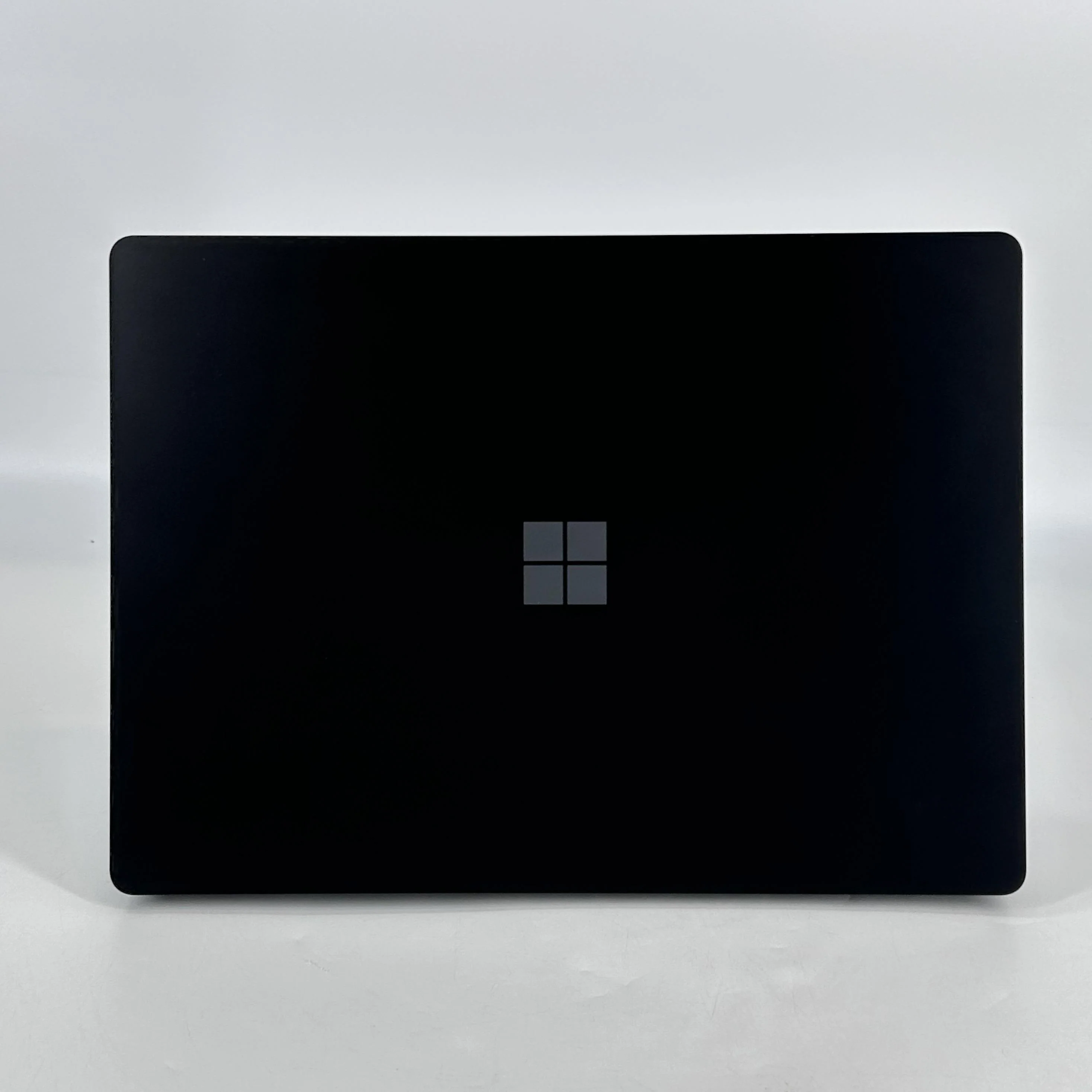 Microsoft Surface Laptop 5 13.5 Black 2.7 GHz Intel Core i7 12th Gen. 16GB RAM 256GB Solid State Drive - Image 10