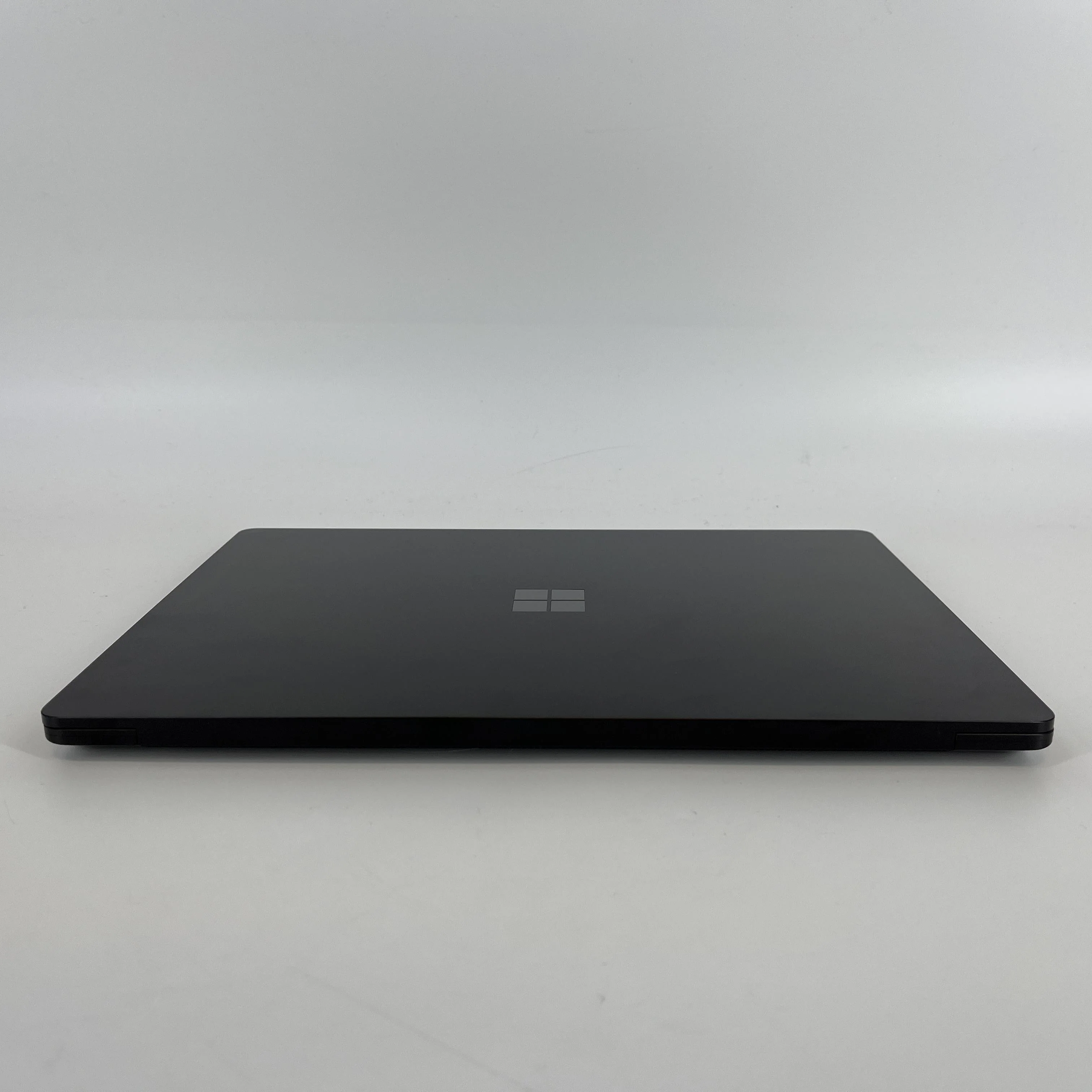 Microsoft Surface Laptop 5 13.5 Black 2.7 GHz Intel Core i7 12th Gen. 16GB RAM 512GB Solid State Drive - Image 4