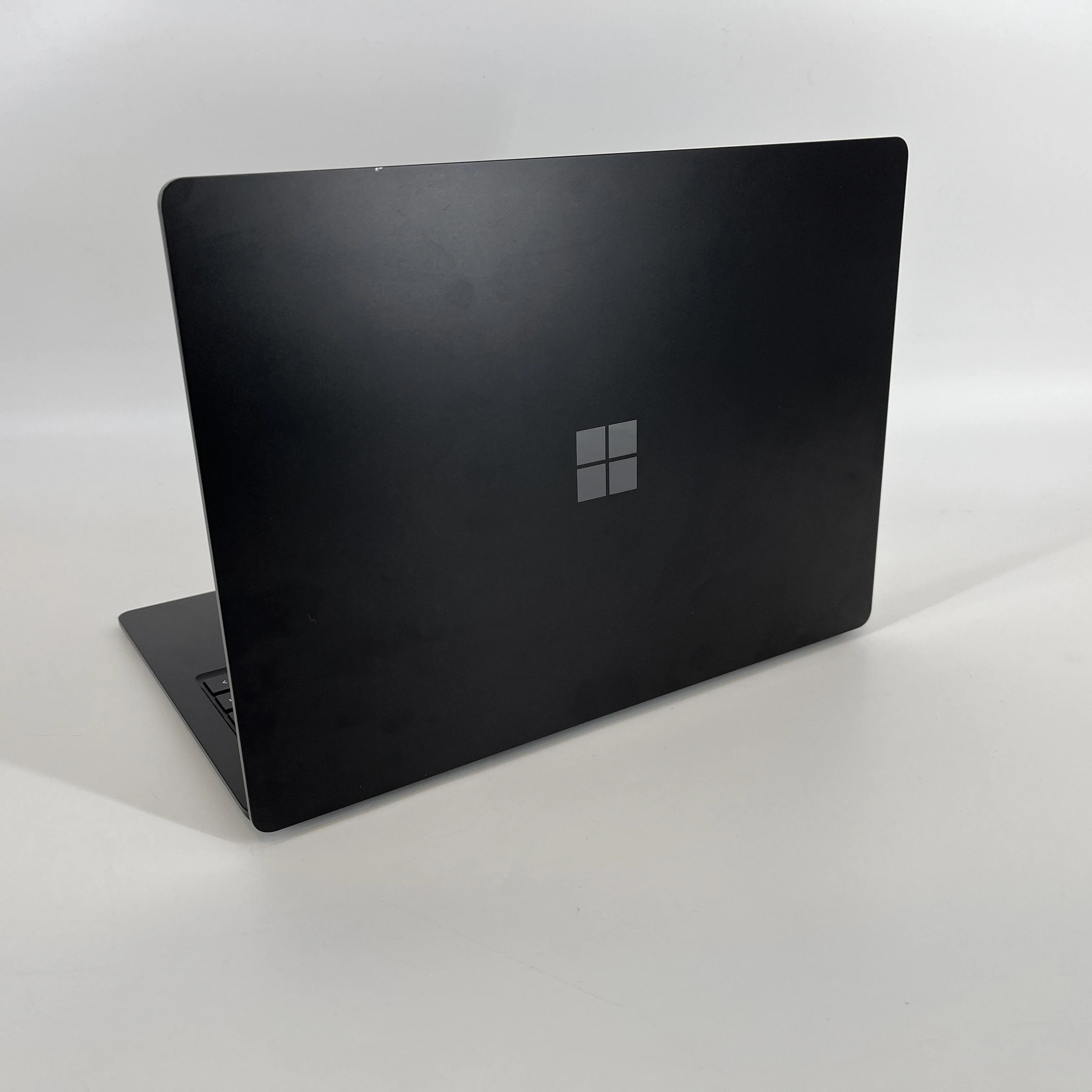Microsoft Surface Laptop 5 13.5 Black 2.7 GHz Intel Core i7 12th Gen. 16GB RAM 512GB Solid State Drive - Image 7