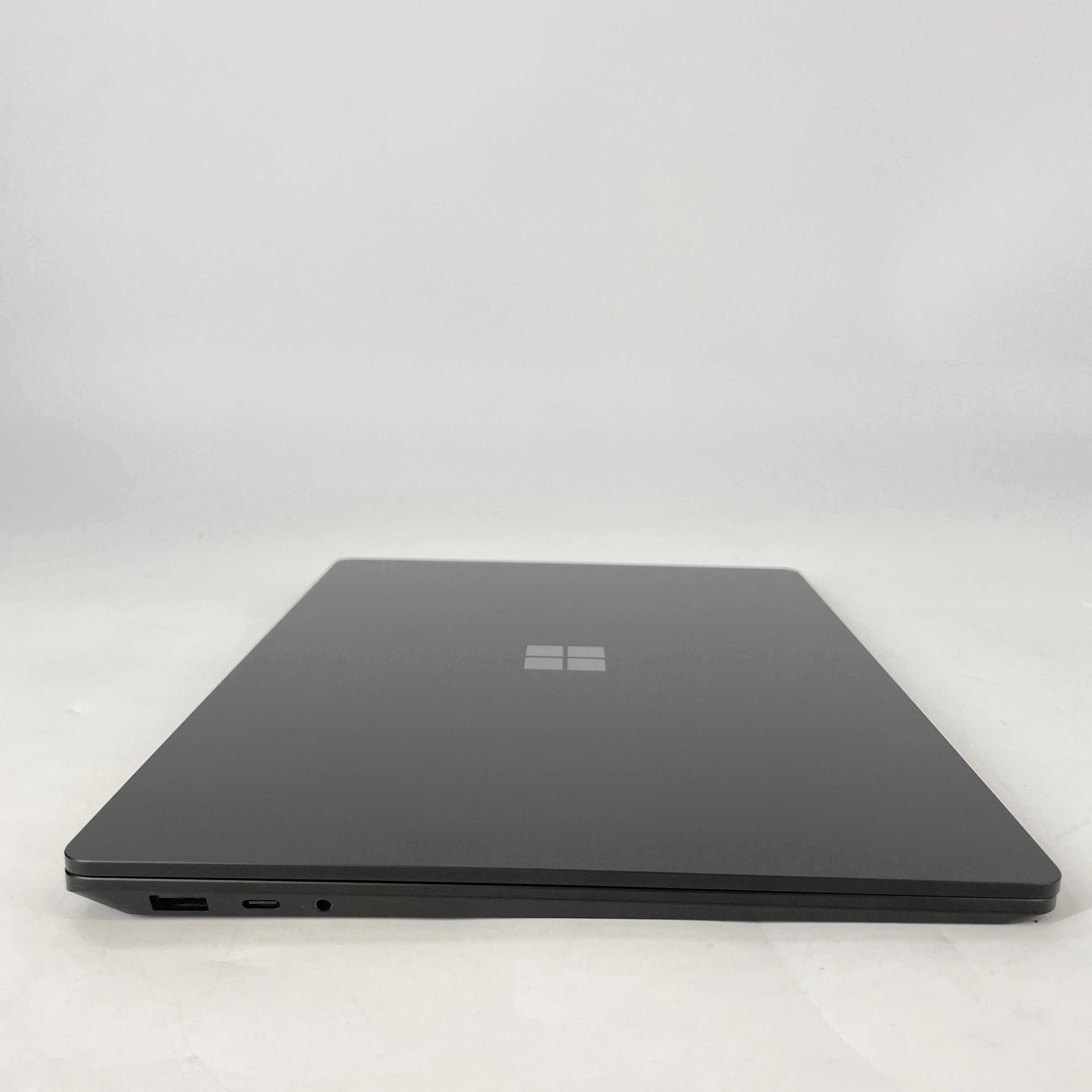 Microsoft Surface Laptop 5 13.5 Black 2.7 GHz Intel Core i7 12th Gen. 32GB RAM 512GB Solid State Drive - Image 10