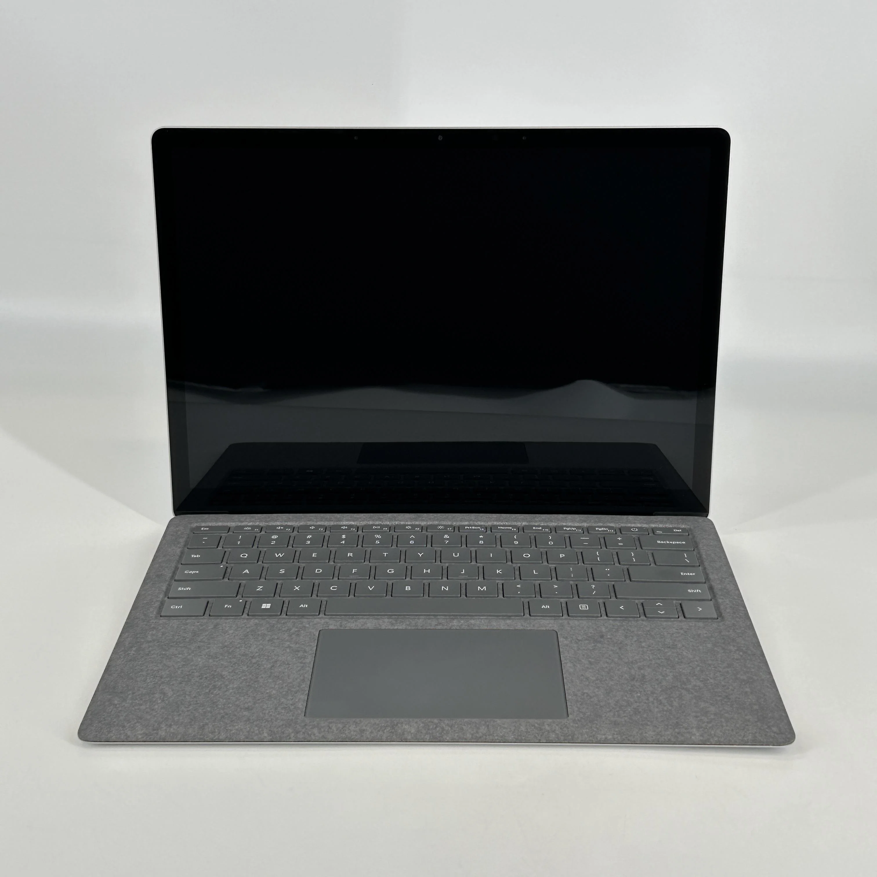 Microsoft Surface Laptop 5 13.5 Platinum 2.7 GHz Intel Core i7 12th Gen. 16GB RAM 512GB Solid State Drive