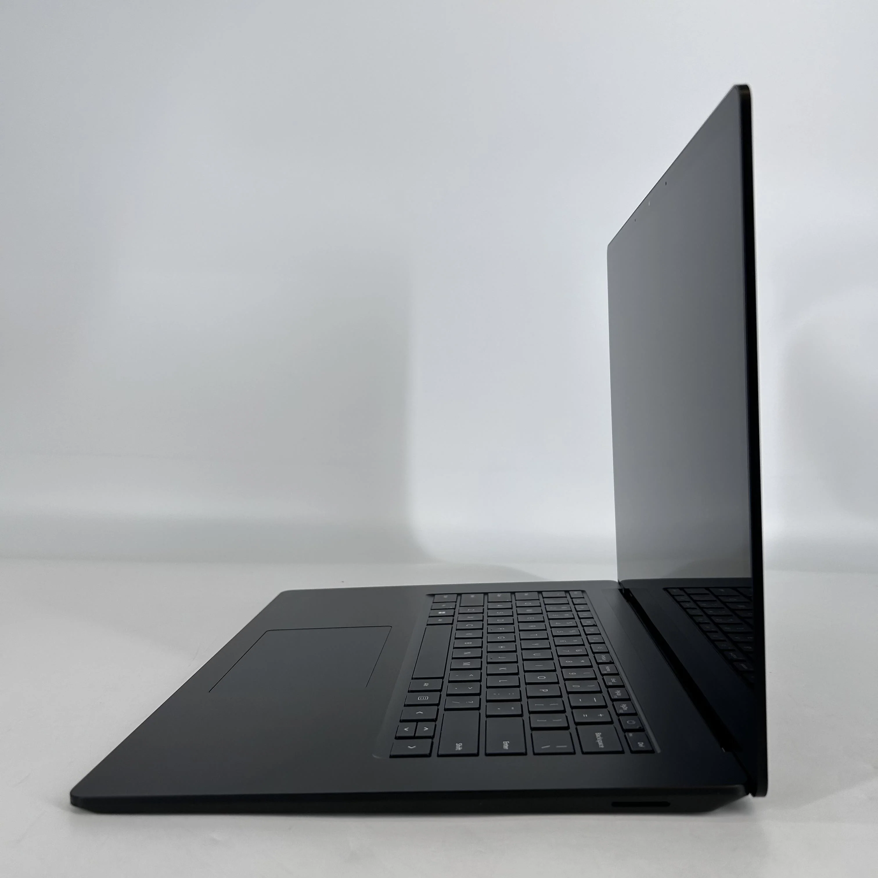 Microsoft Surface Laptop 5 15 Black 2.7 GHz Intel Core i7 12th Gen. 16GB RAM 512GB Solid State Drive - Image 4