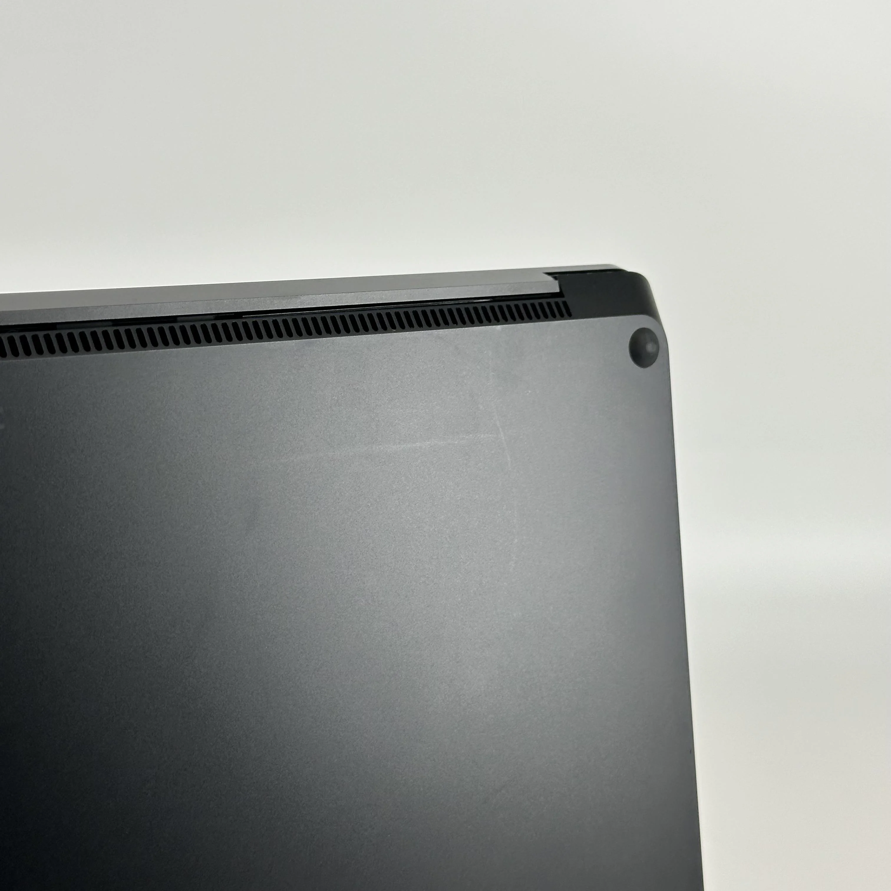Microsoft Surface Laptop 5 15 Black 2.7 GHz Intel Core i7 12th Gen. 32GB RAM 1TB Solid State Drive - Image 5