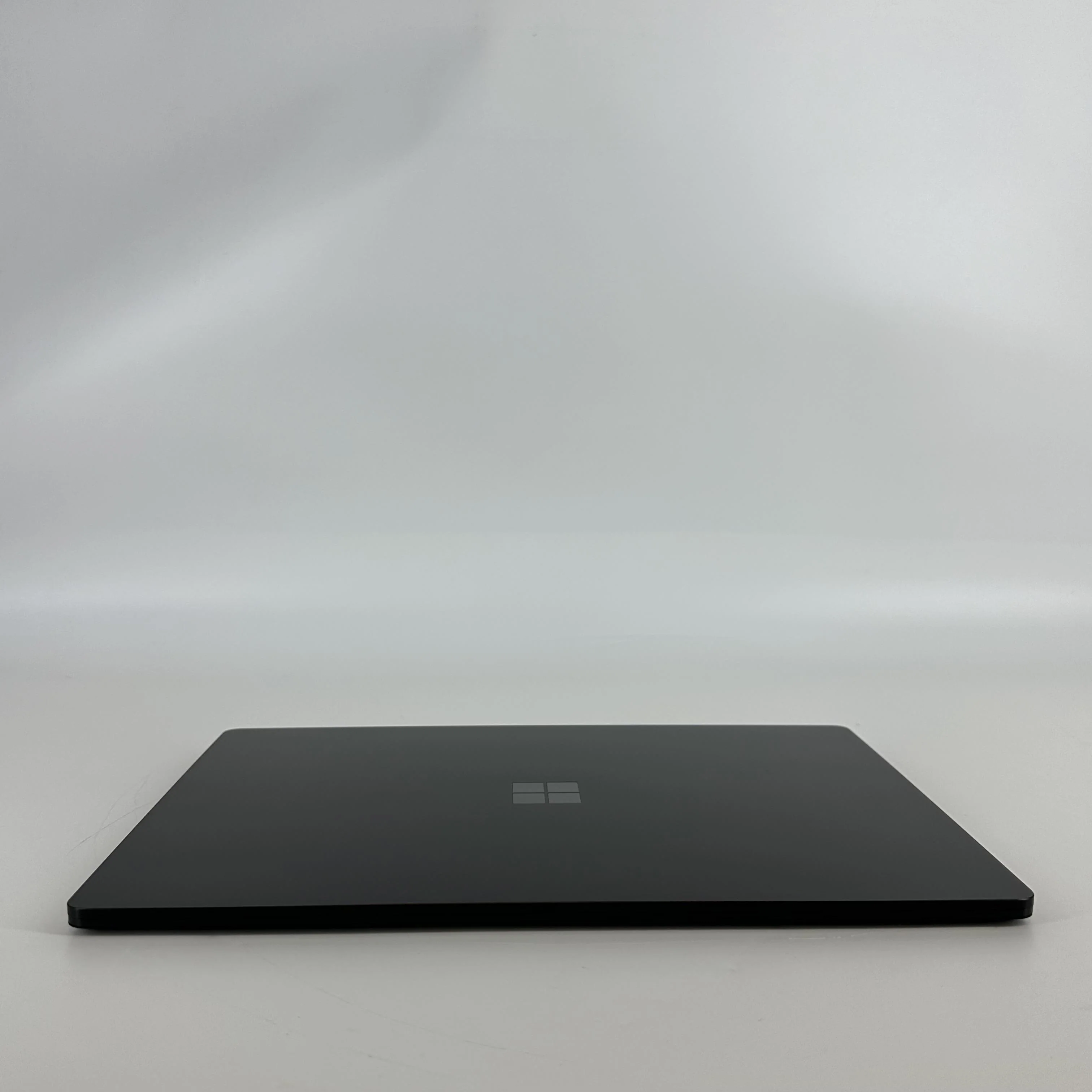 Microsoft Surface Laptop 5 15 Black 2.7 GHz Intel Core i7 12th Gen. 32GB RAM 1TB Solid State Drive - Image 9