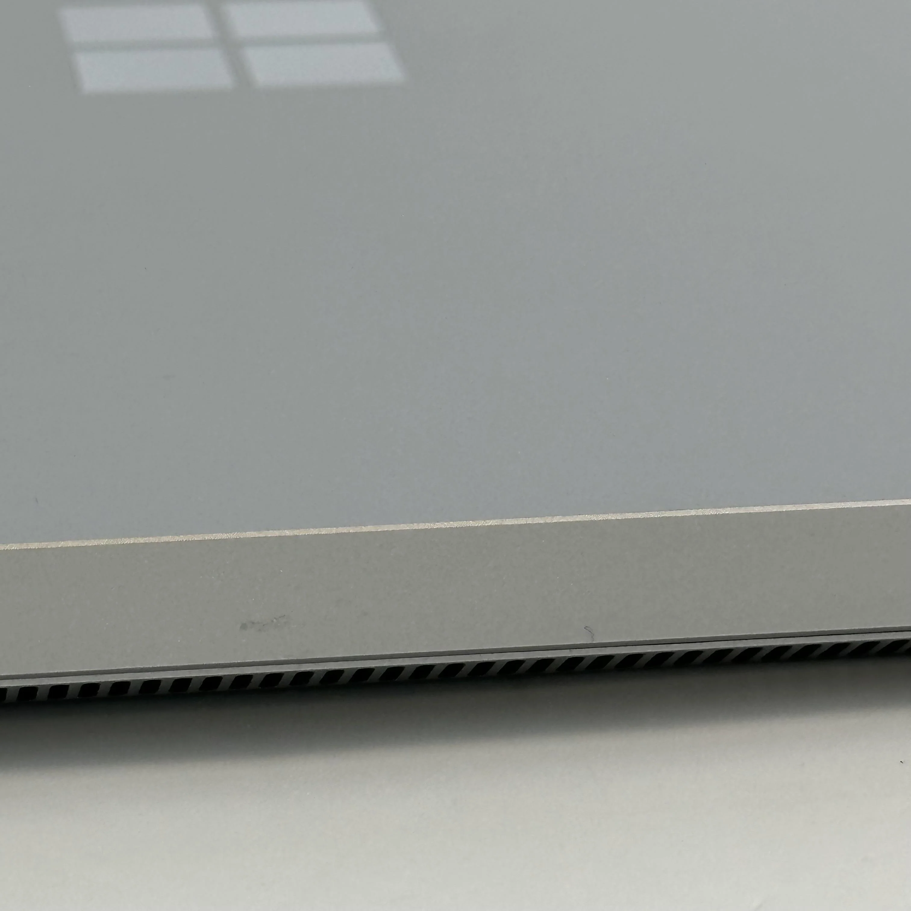 Microsoft Surface Laptop 6 15 Platinum 3.8 GHz Intel Core Ultra 7 32GB RAM 512GB Solid State Drive - Image 11