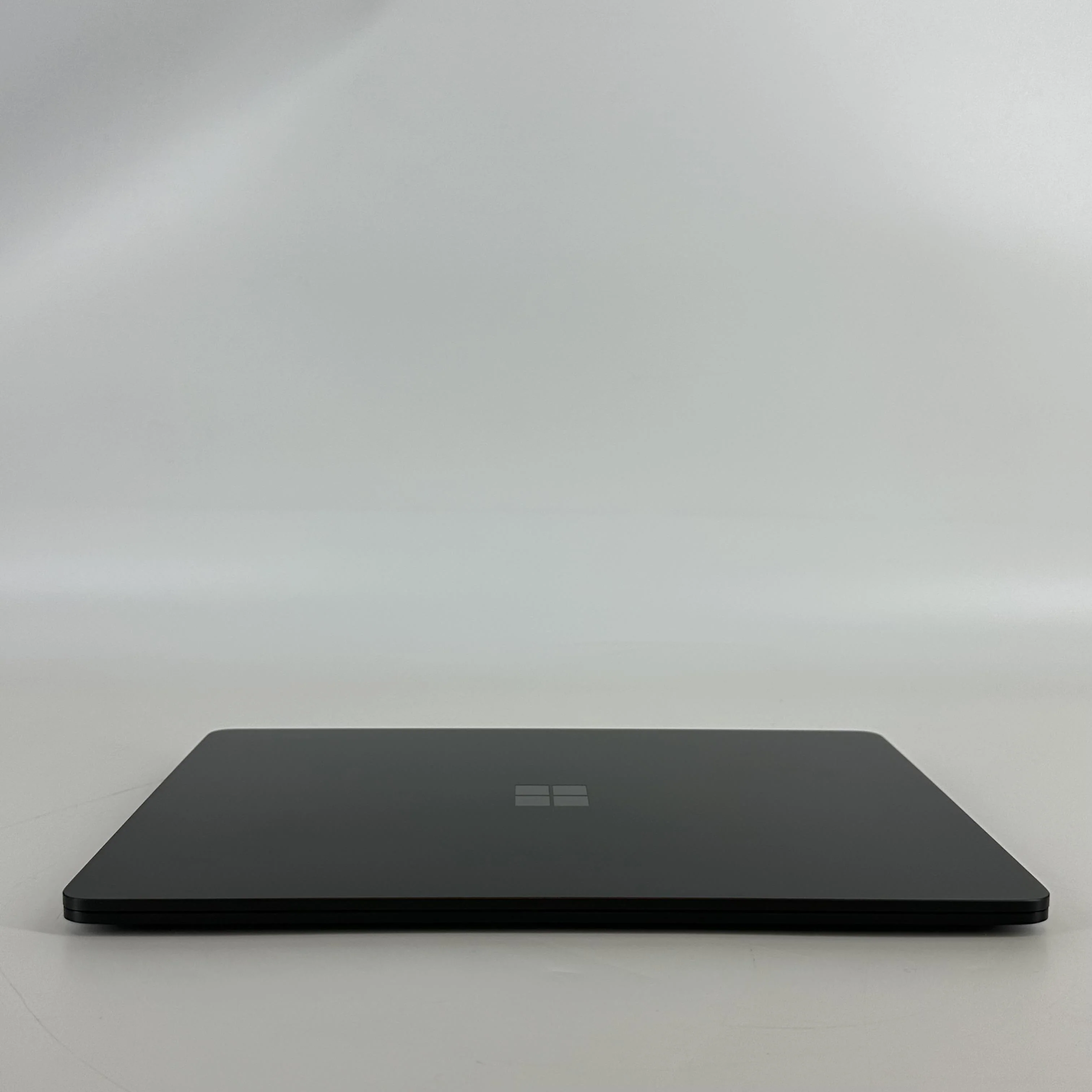 Microsoft Surface Laptop 7 13.8 Black WiFi 2.2 GHz Intel Core Ultra 7 Series 2 16GB RAM 512GB Solid State Drive - Image 9