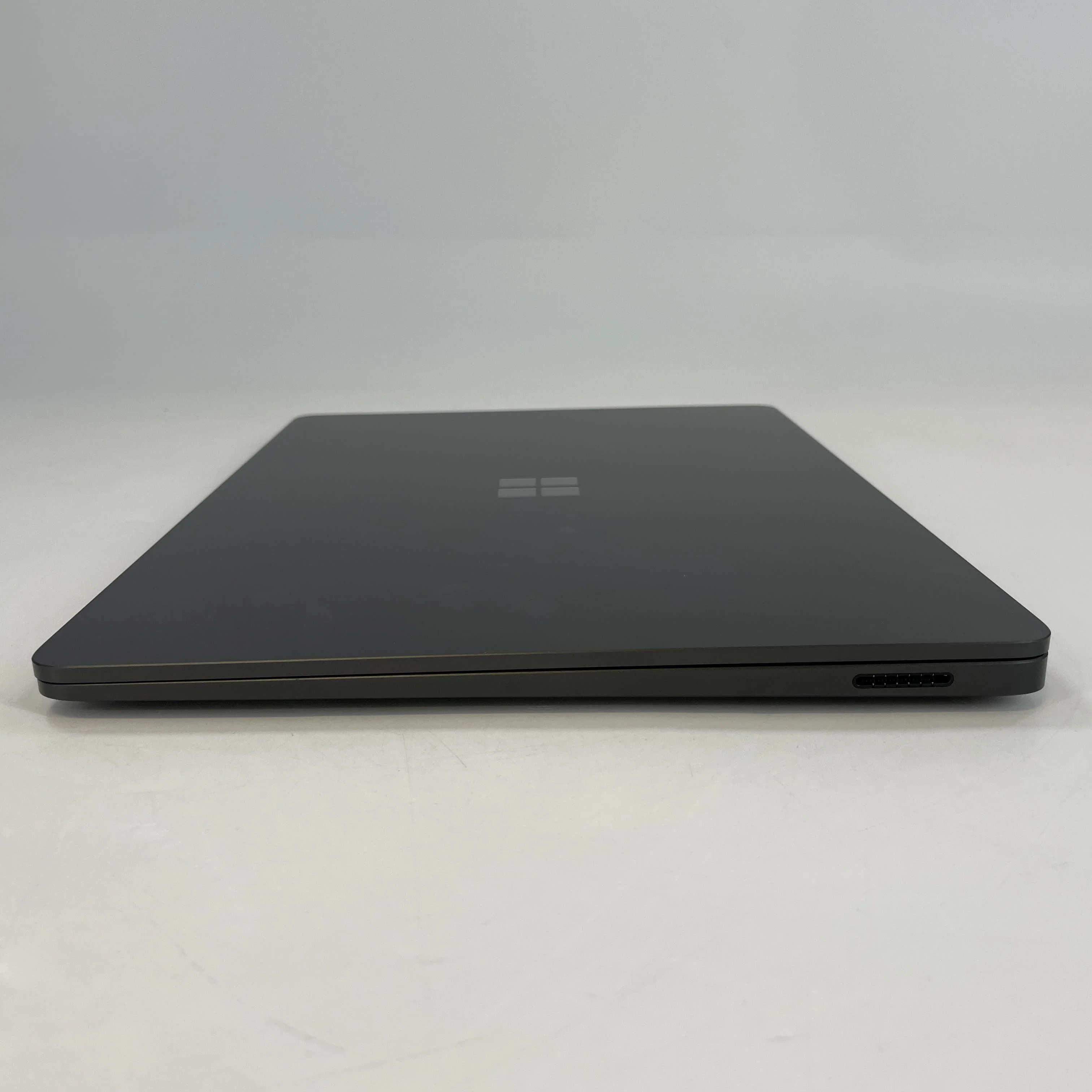 Microsoft Surface Laptop 7 13.8 Black WiFi 3.4 GHz Qualcomm Snapdragon X Plus 16GB RAM 512GB Solid State Drive - Image 10