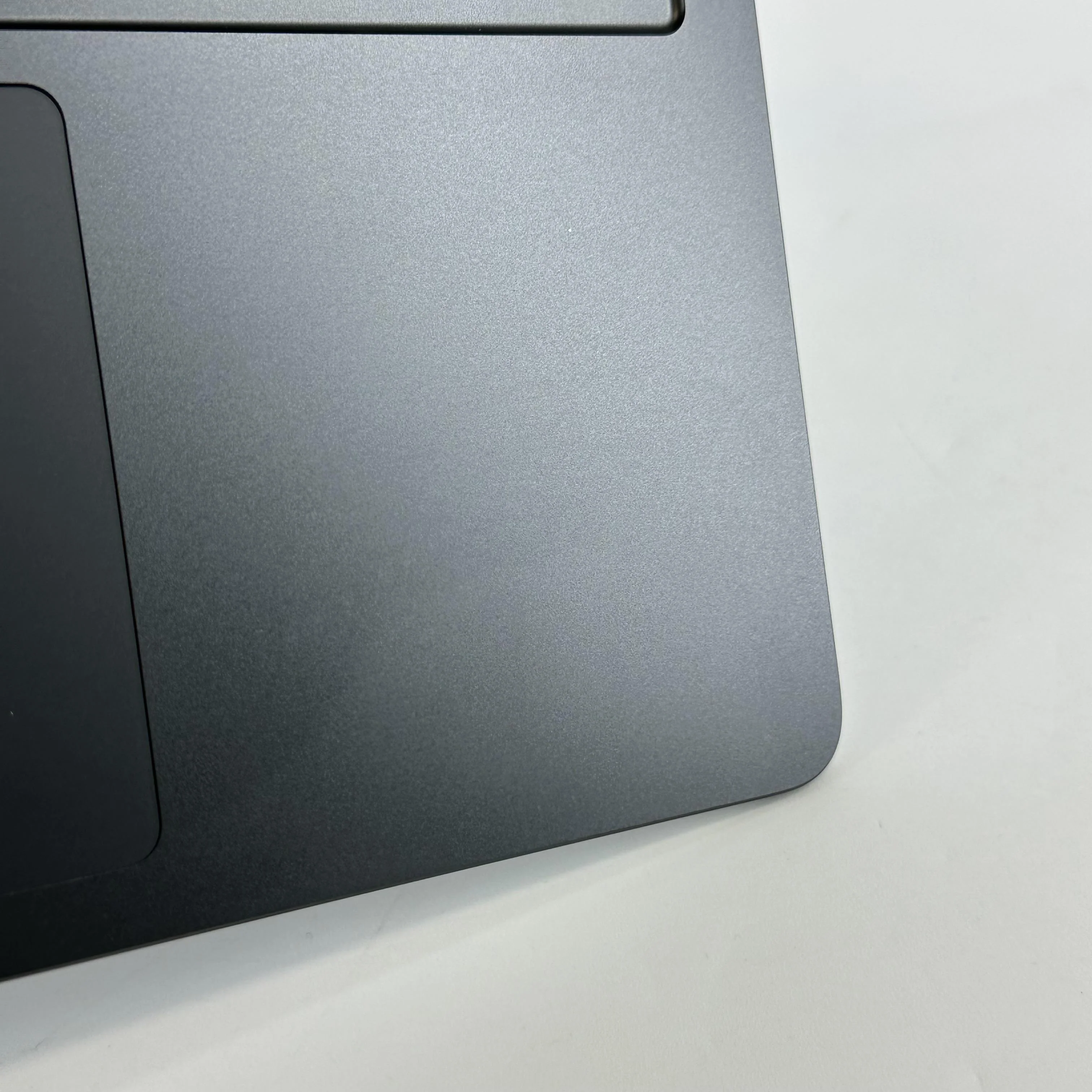 Microsoft Surface Laptop 7 13.8 Black WiFi 3.4 GHz Qualcomm Snapdragon X Plus 16GB RAM 512GB Solid State Drive - Image 4