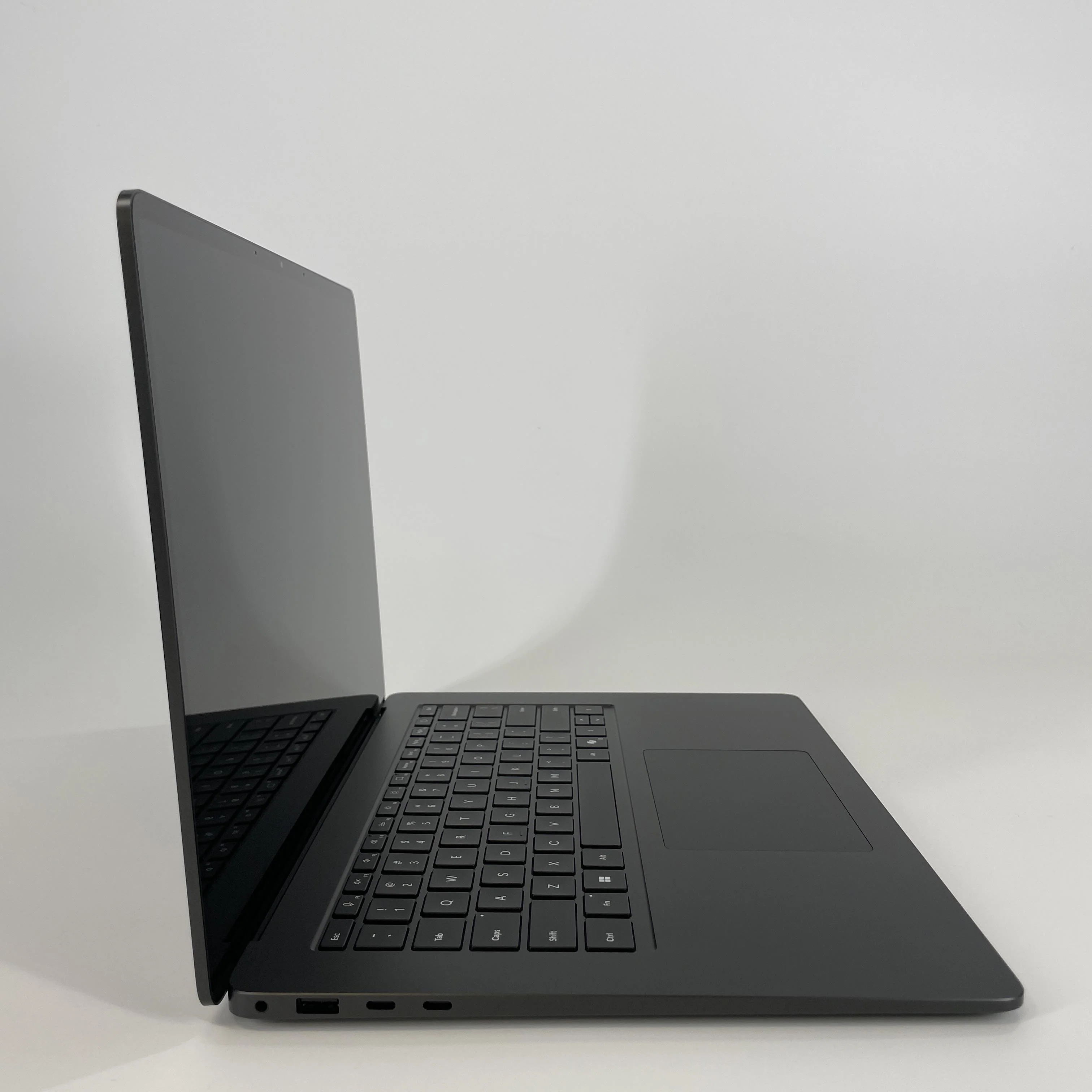 Microsoft Surface Laptop 7 15 Black 3.4 GHz Qualcomm Snapdragon X Elite 32GB RAM 1TB Solid State Drive - Image 3