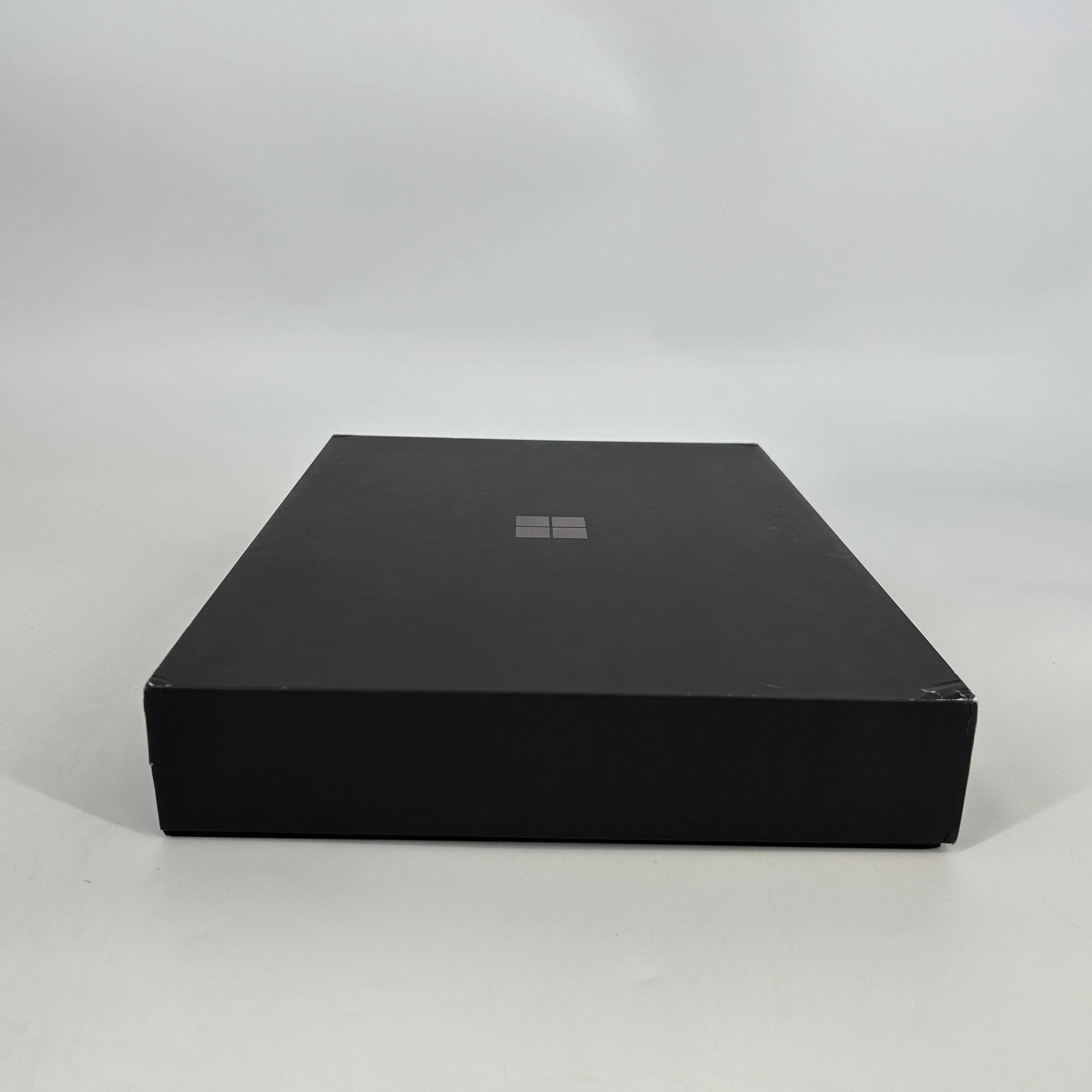 Microsoft Surface Laptop 7 15 Black 3.4 GHz Qualcomm Snapdragon X Elite 32GB RAM 1TB Solid State Drive - Image 6