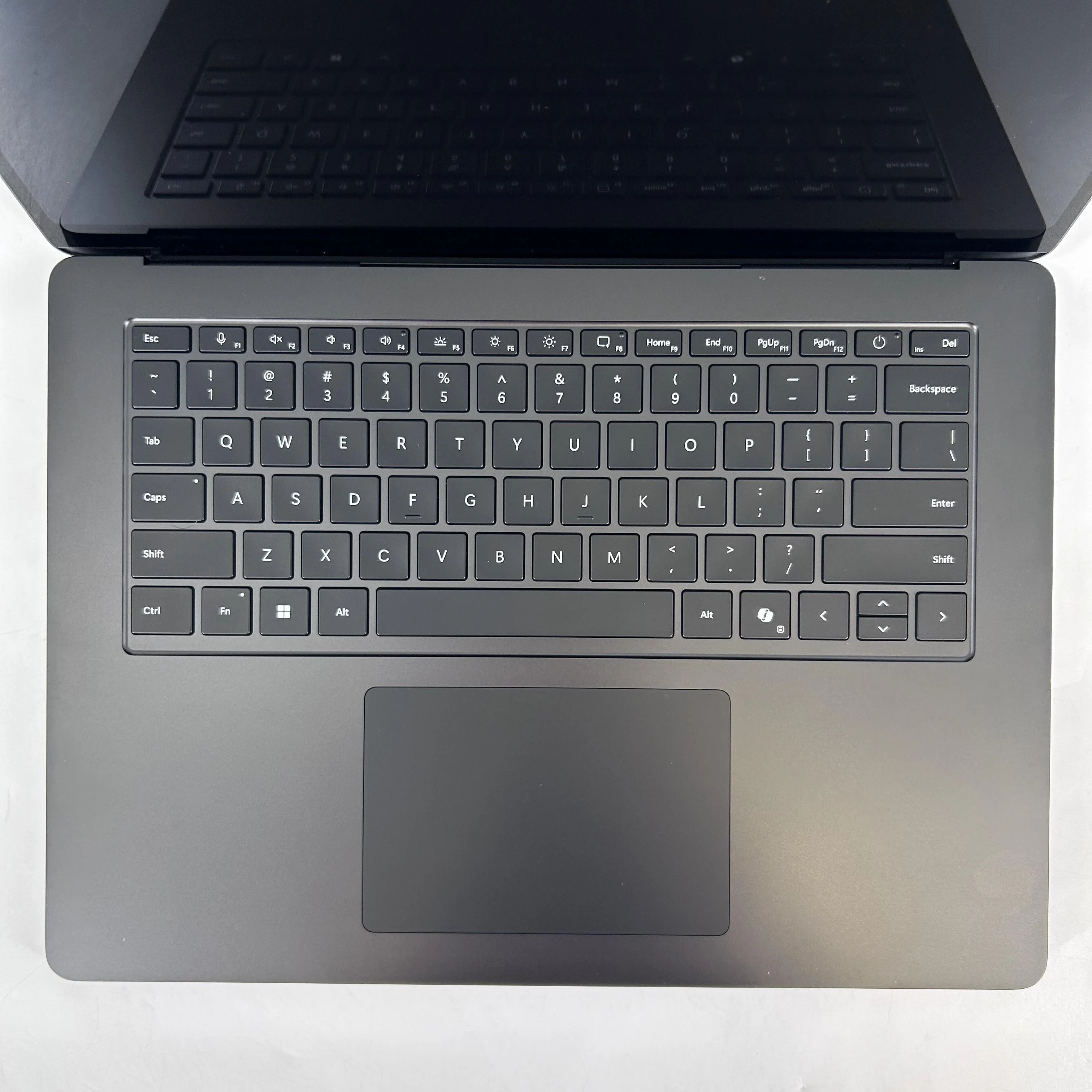 Microsoft Surface Laptop 7 15 Black WiFi 2.2 GHz Intel Core Ultra 7 Series 2 16GB RAM 256GB Solid State Drive - Image 2