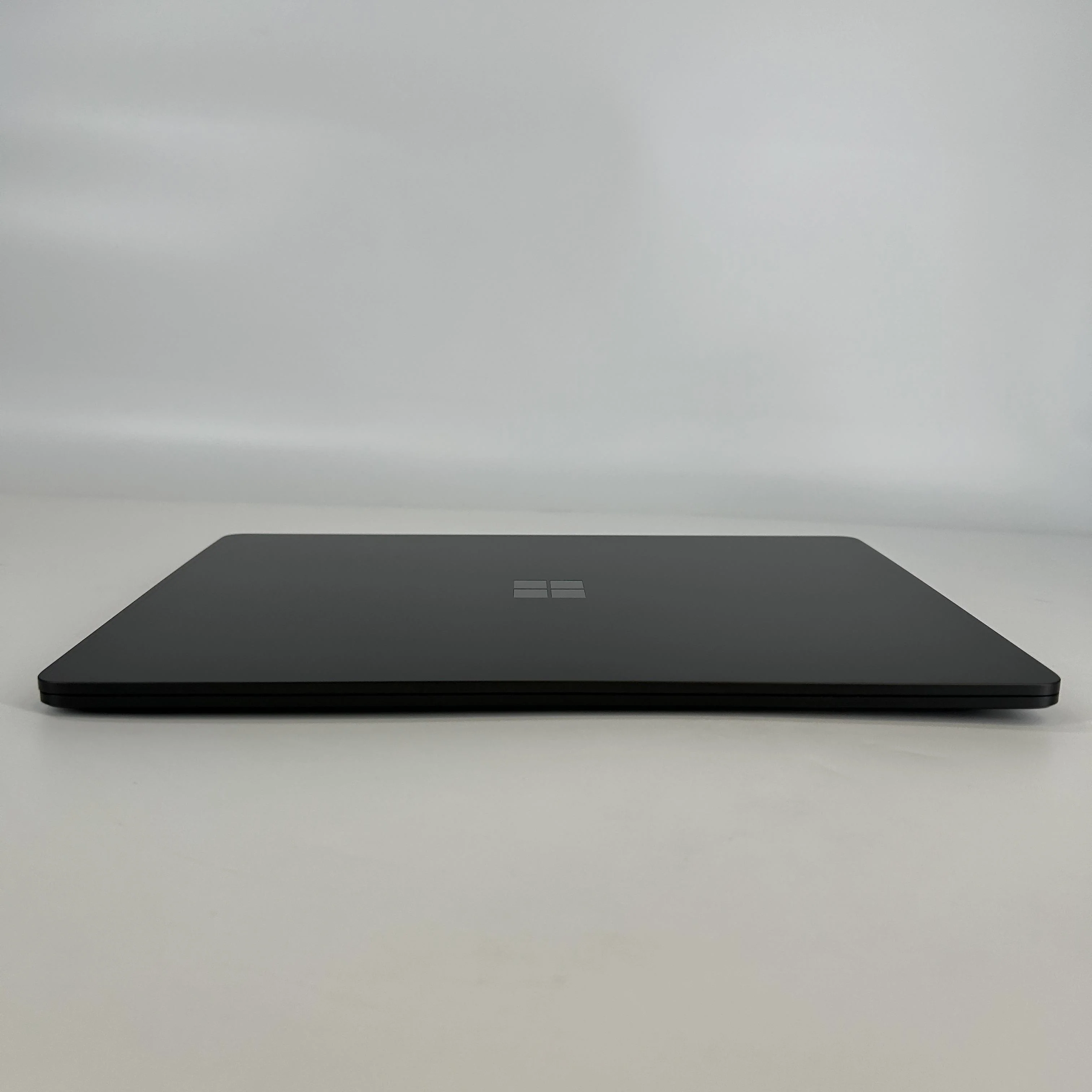 Microsoft Surface Laptop 7 15 Black WiFi 2.2 GHz Intel Core Ultra 7 Series 2 32GB RAM 1TB Solid State Drive - Image 8